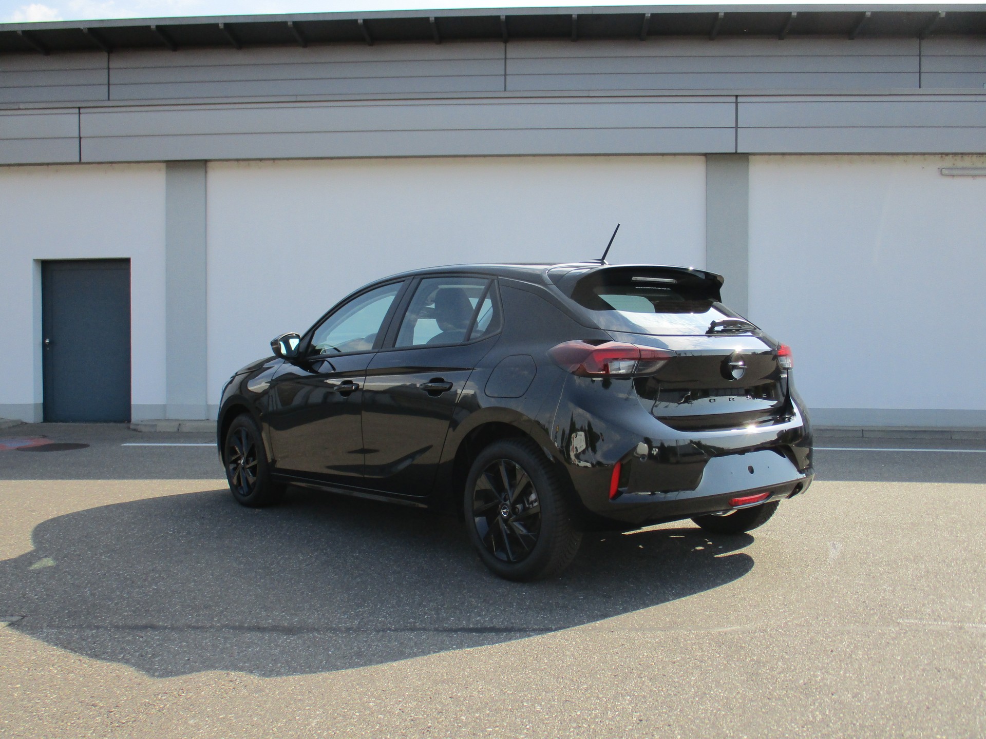 OPEL Corsa 1.2 MHEV Edition-image-2