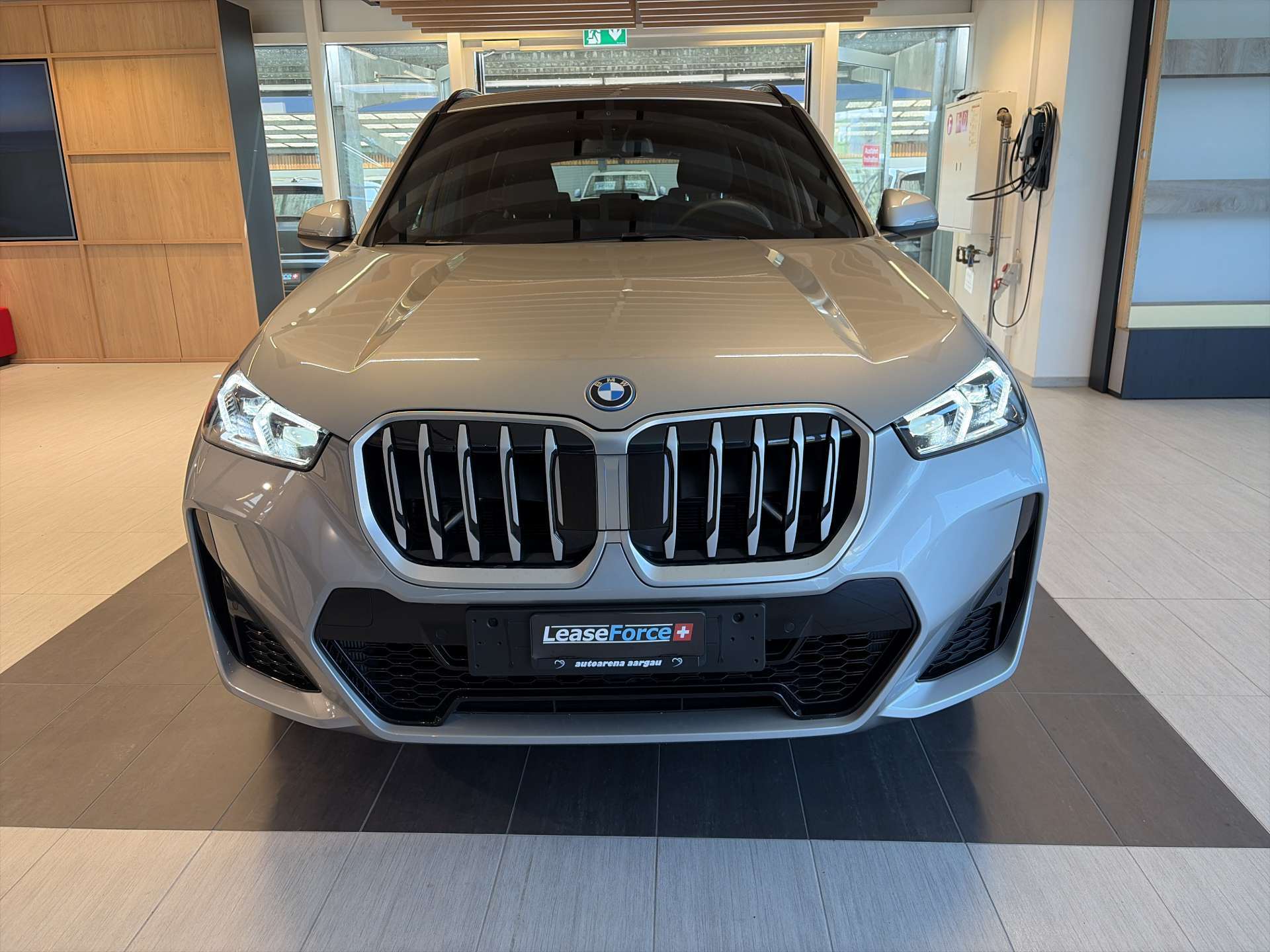 BMW X1 xDrive 25e M Sport 245PS Automat-image-10