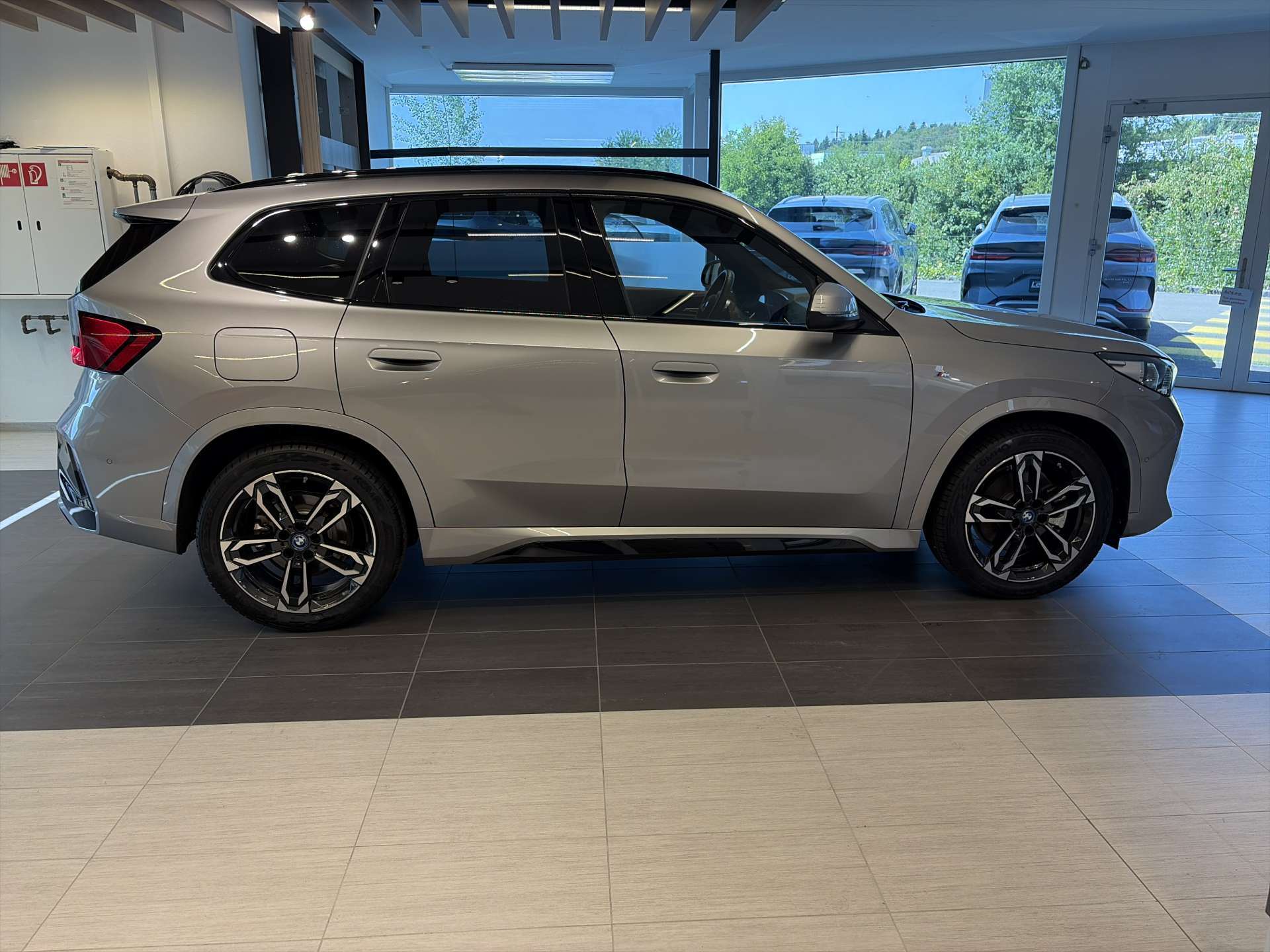 BMW X1 xDrive 25e M Sport 245PS Automat-image-13