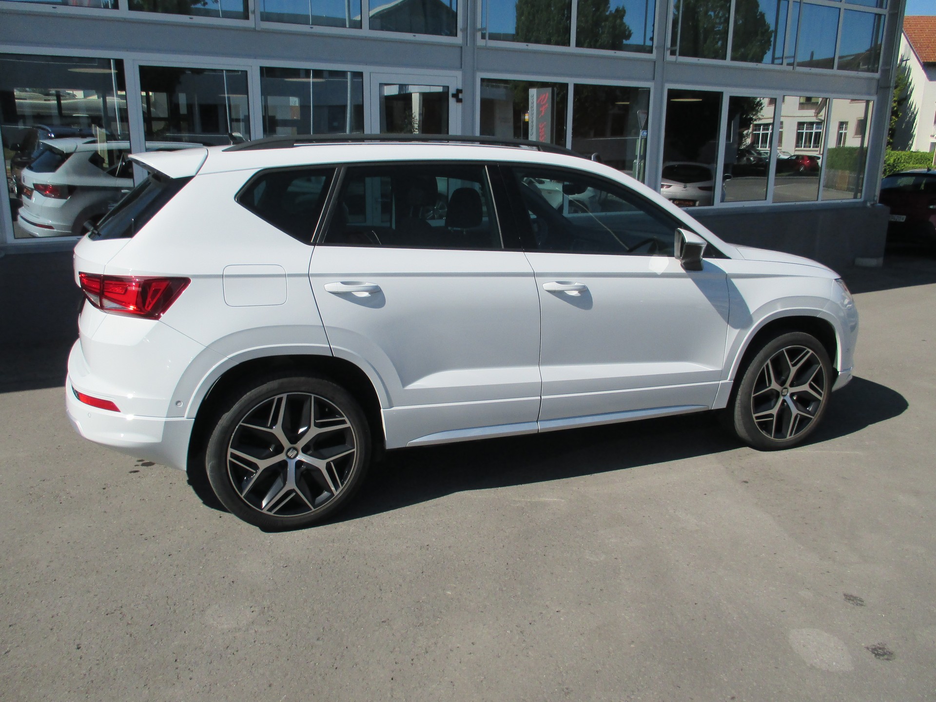 SEAT Ateca 2.0 TSI FR 4Drive DSG-image-3