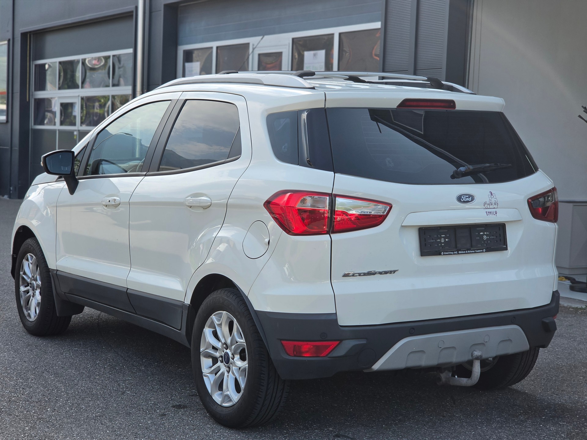 FORD EcoSport 1.5 Titanium PowerShift-image-5