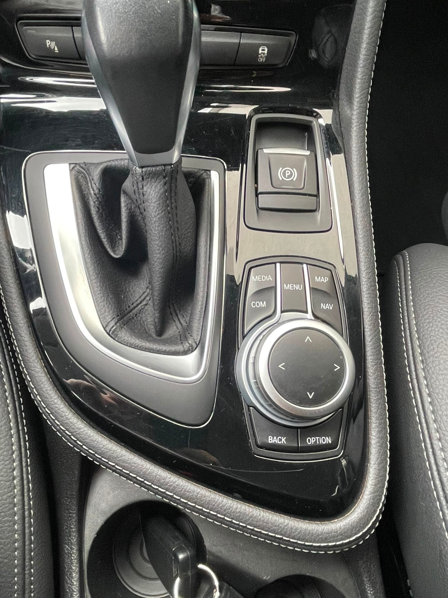 BMW 225xe iPerformance Active Tourer Steptronic | HUD | LED | Leder Dakota | Kamera | Memory | Navi PLUS-image-5