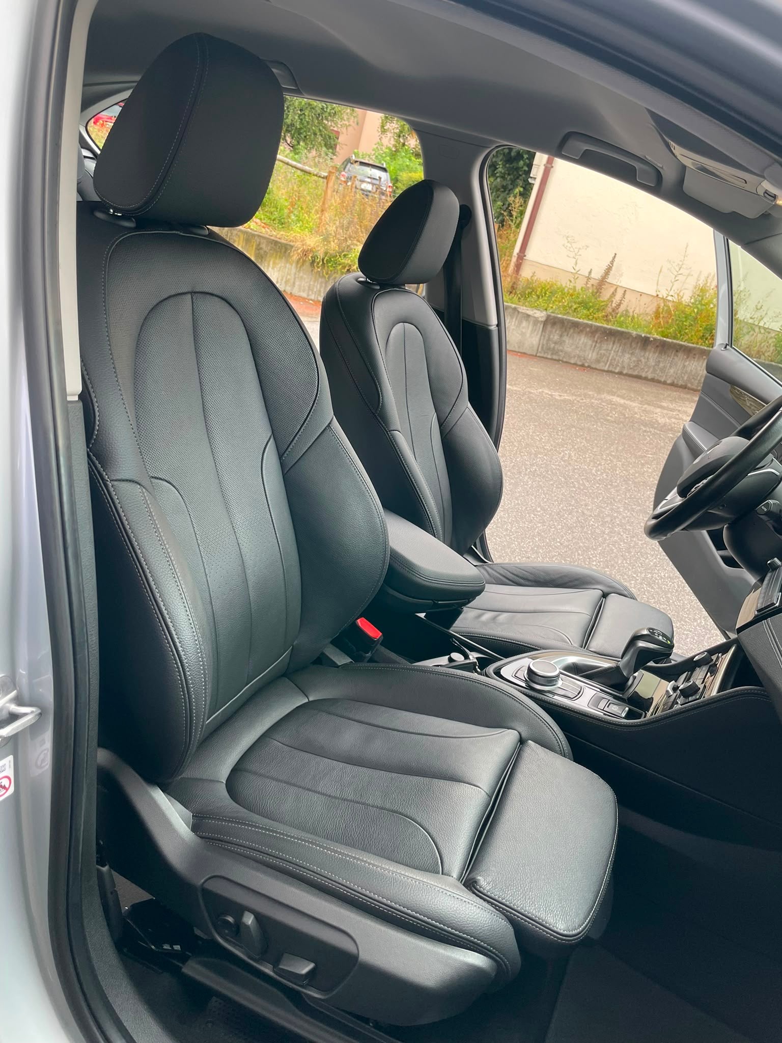 BMW 225xe iPerformance Active Tourer Steptronic | HUD | LED | Leder Dakota | Kamera | Memory | Navi PLUS-image-13