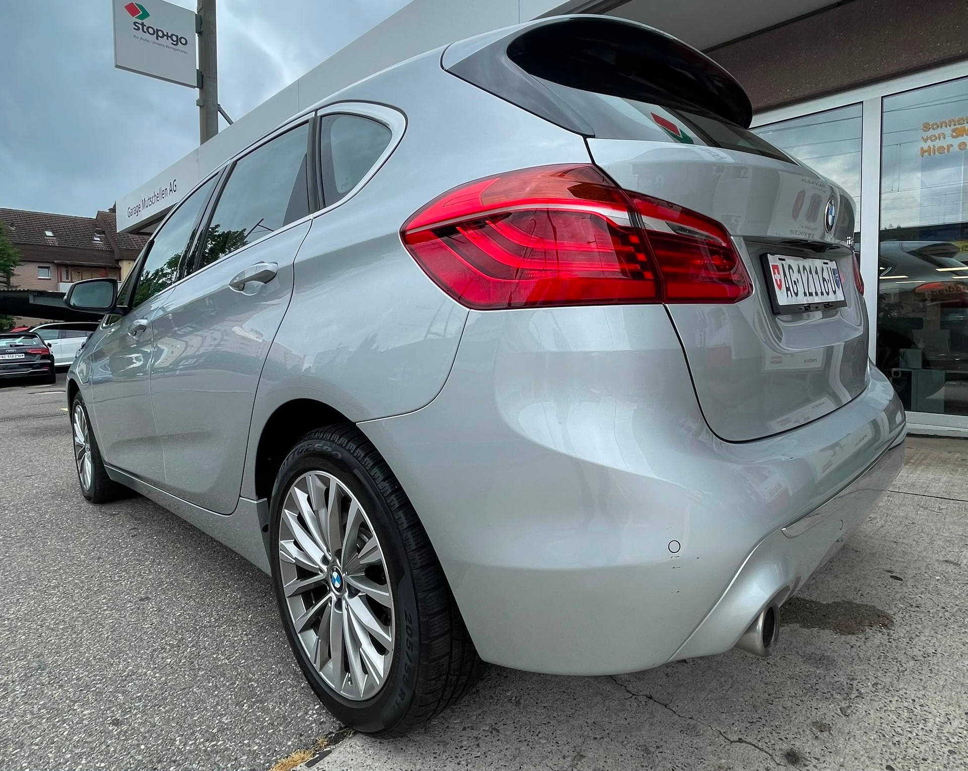 BMW 225xe iPerformance Active Tourer Steptronic | HUD | LED | Leder Dakota | Kamera | Memory | Navi PLUS-image-3