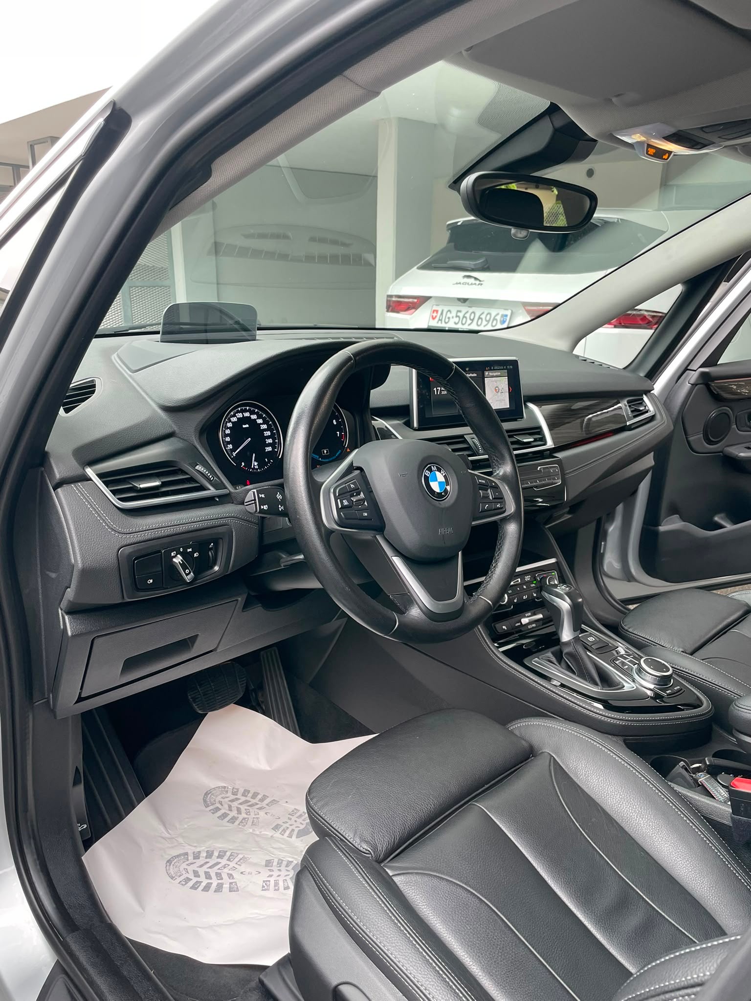 BMW 225xe iPerformance Active Tourer Steptronic | HUD | LED | Leder Dakota | Kamera | Memory | Navi PLUS-image-12