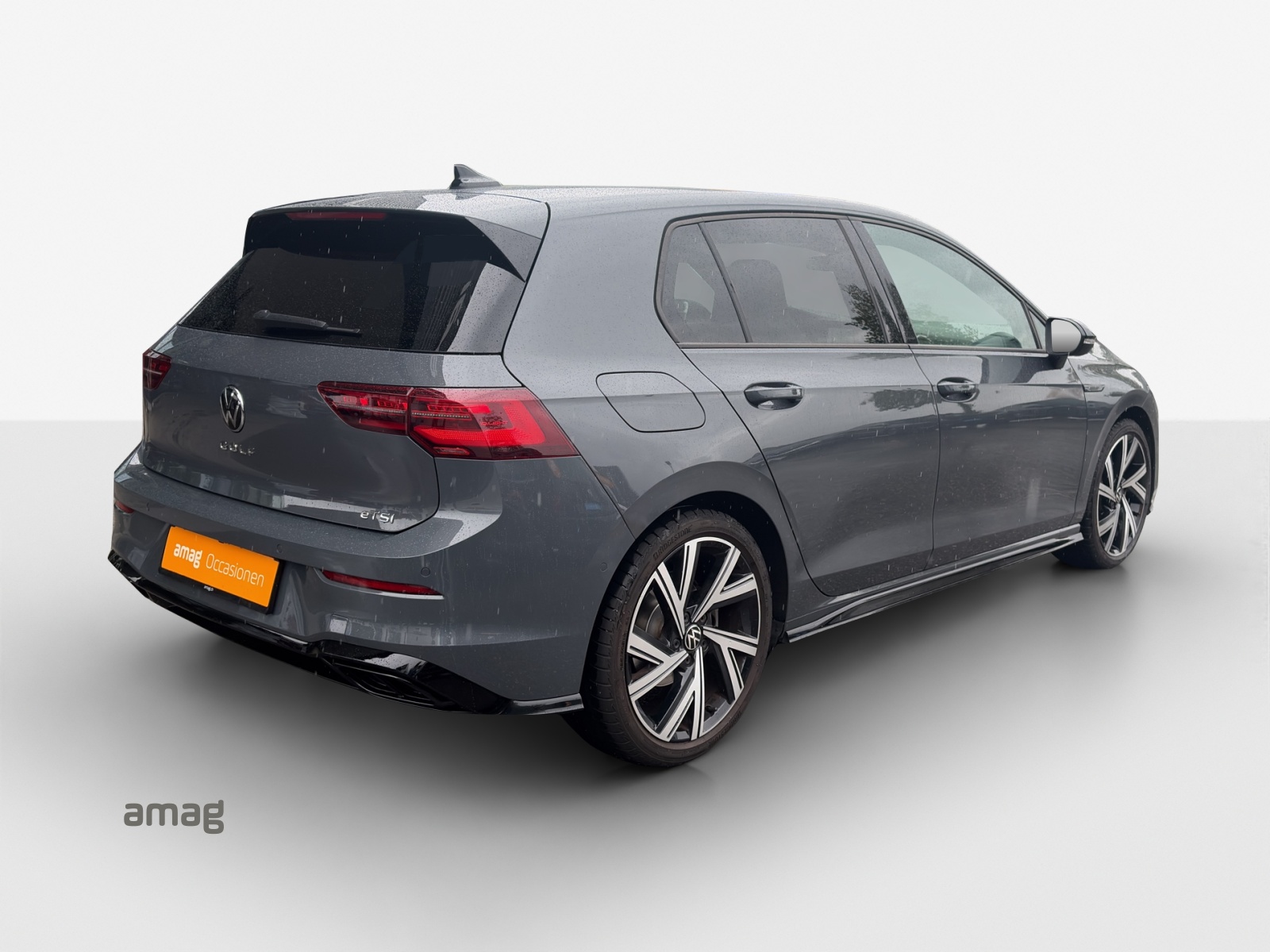 VW Golf 1.5 eTSI mHEV ACT R-Line DSG-image-4