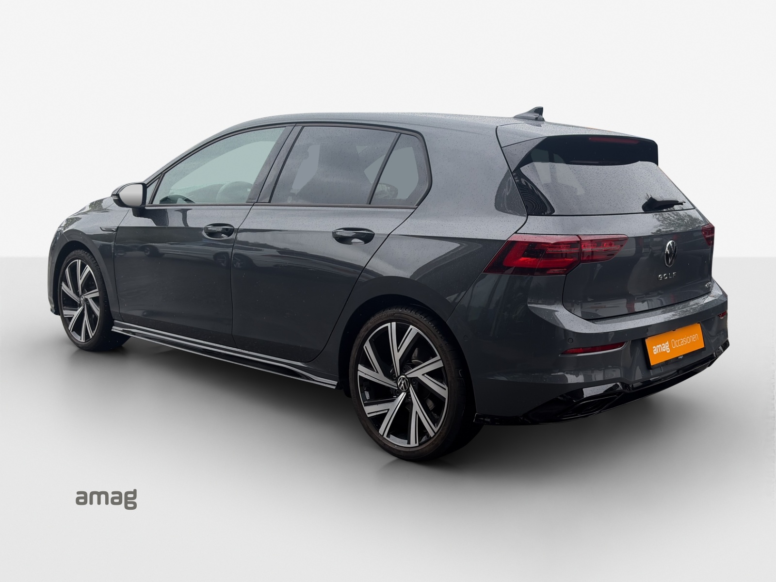 VW Golf 1.5 eTSI mHEV ACT R-Line DSG-image-2