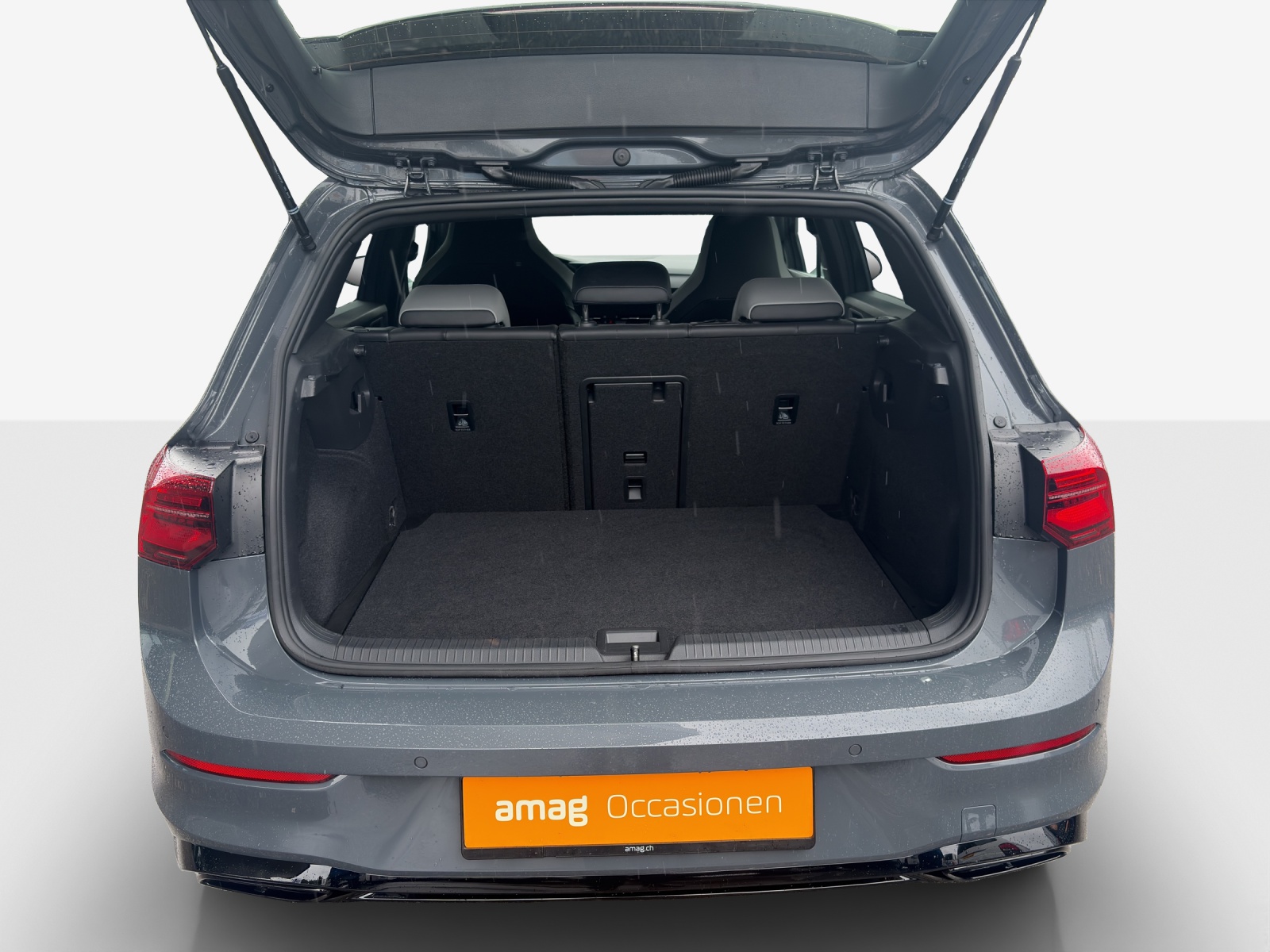 VW Golf 1.5 eTSI mHEV ACT R-Line DSG-image-12