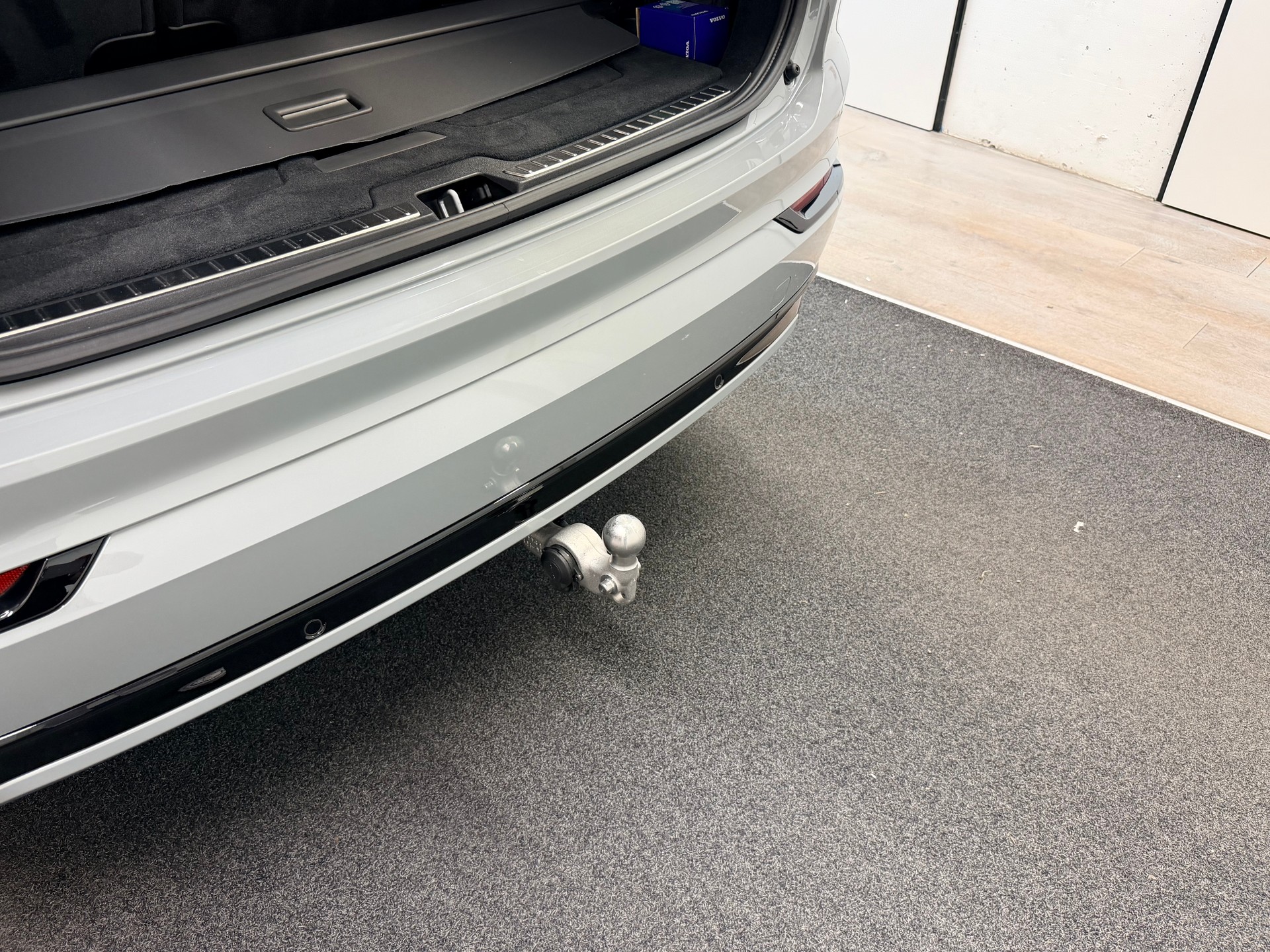 VOLVO XC90 T8 eAWD PluginHybrid Black Edition Geartronic-image-10