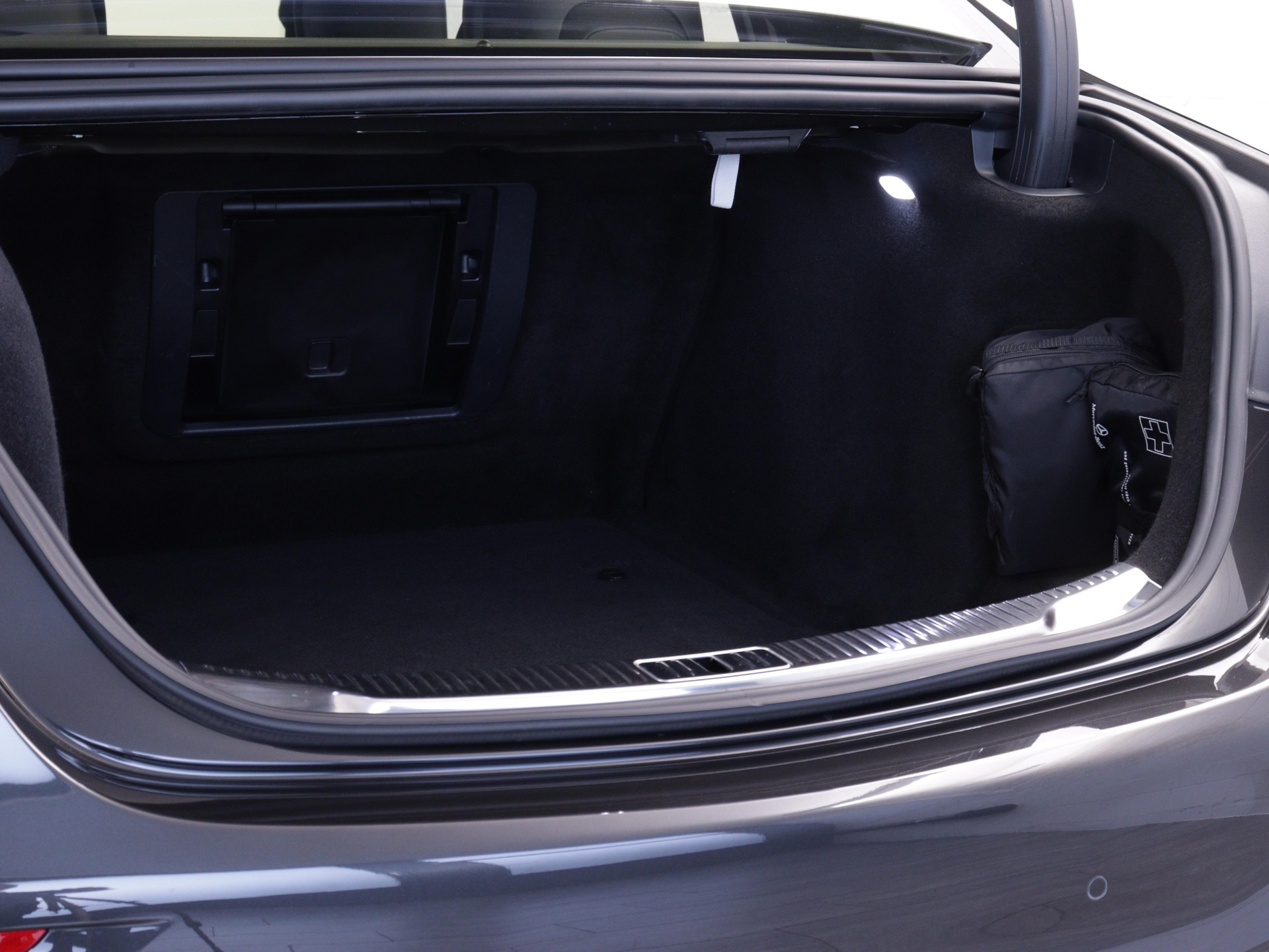 MERCEDES-BENZ S 580 V8 AMG Line 4matic-image-12
