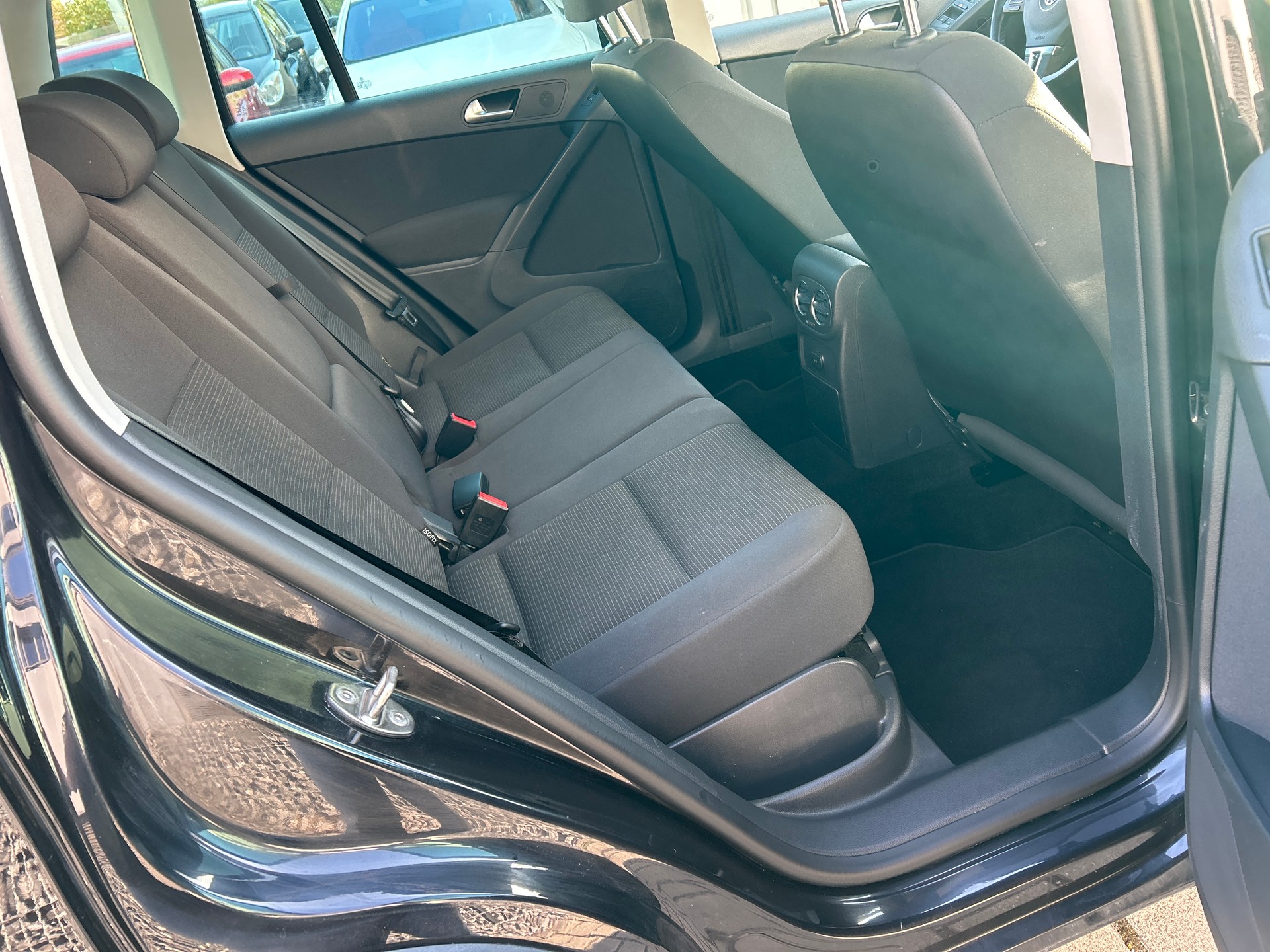 VW Tiguan 2.0 TDI BlueMotion Sport&Style 4Motion DSG-image-10