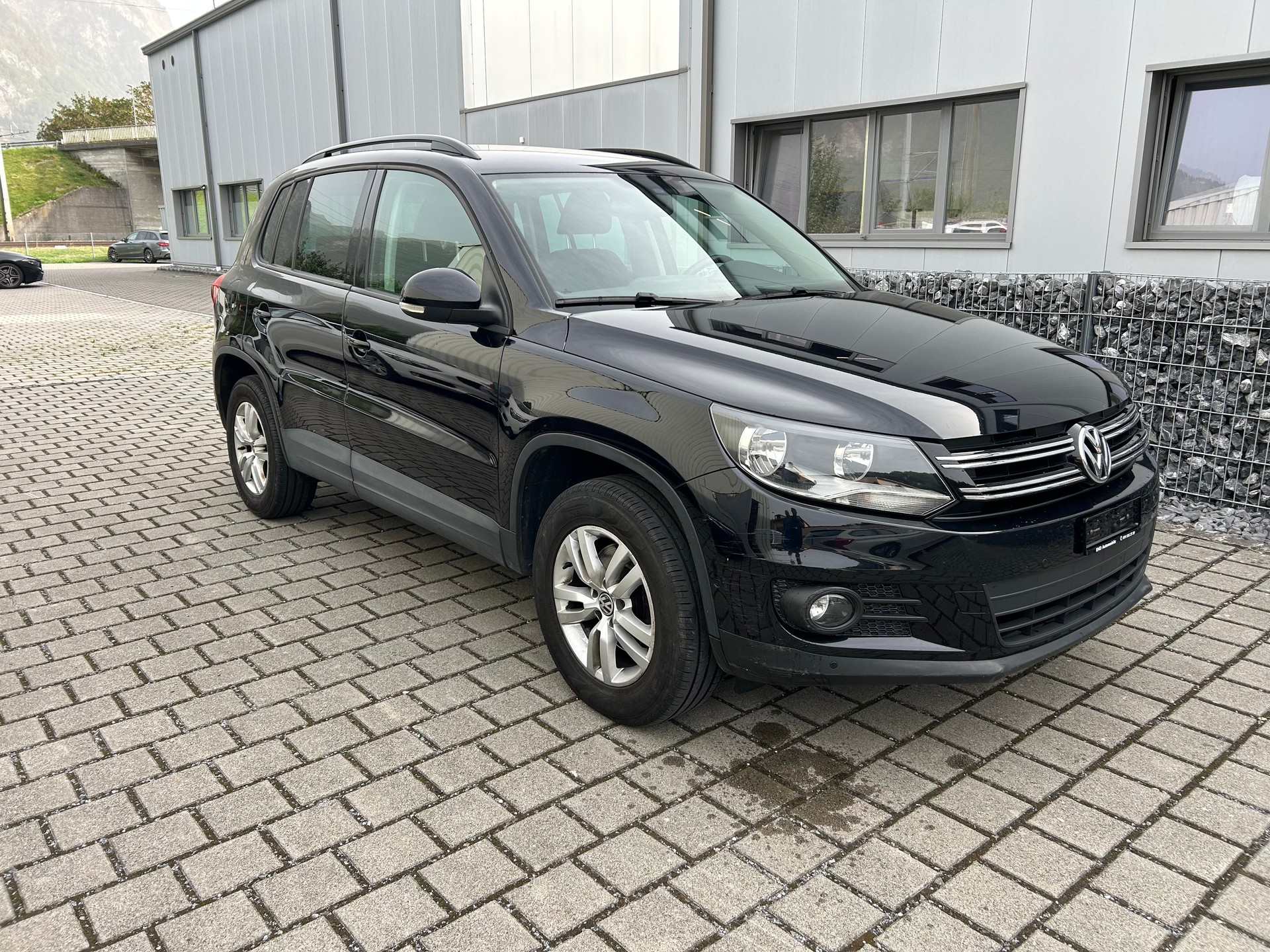 VW Tiguan 2.0 TDI BlueMotion Sport&Style 4Motion DSG-image-1