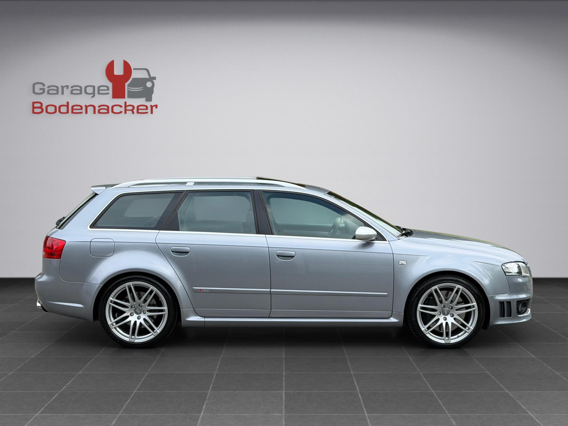 AUDI RS4 Avant 4.2 V8 quattro B7-image-6
