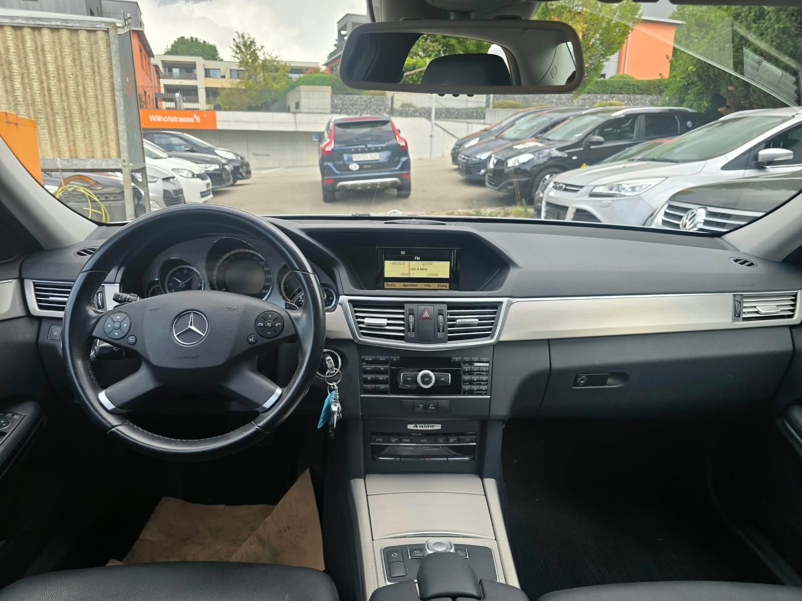 MERCEDES-BENZ E 350 CDI BlueEff. Avantgarde 4Matic 7G-Tronic-image-9