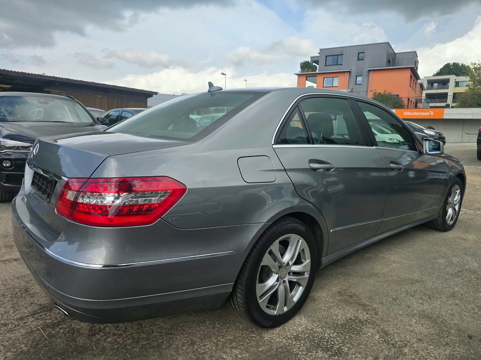 MERCEDES-BENZ E 350 CDI BlueEff. Avantgarde 4Matic 7G-Tronic-image-3