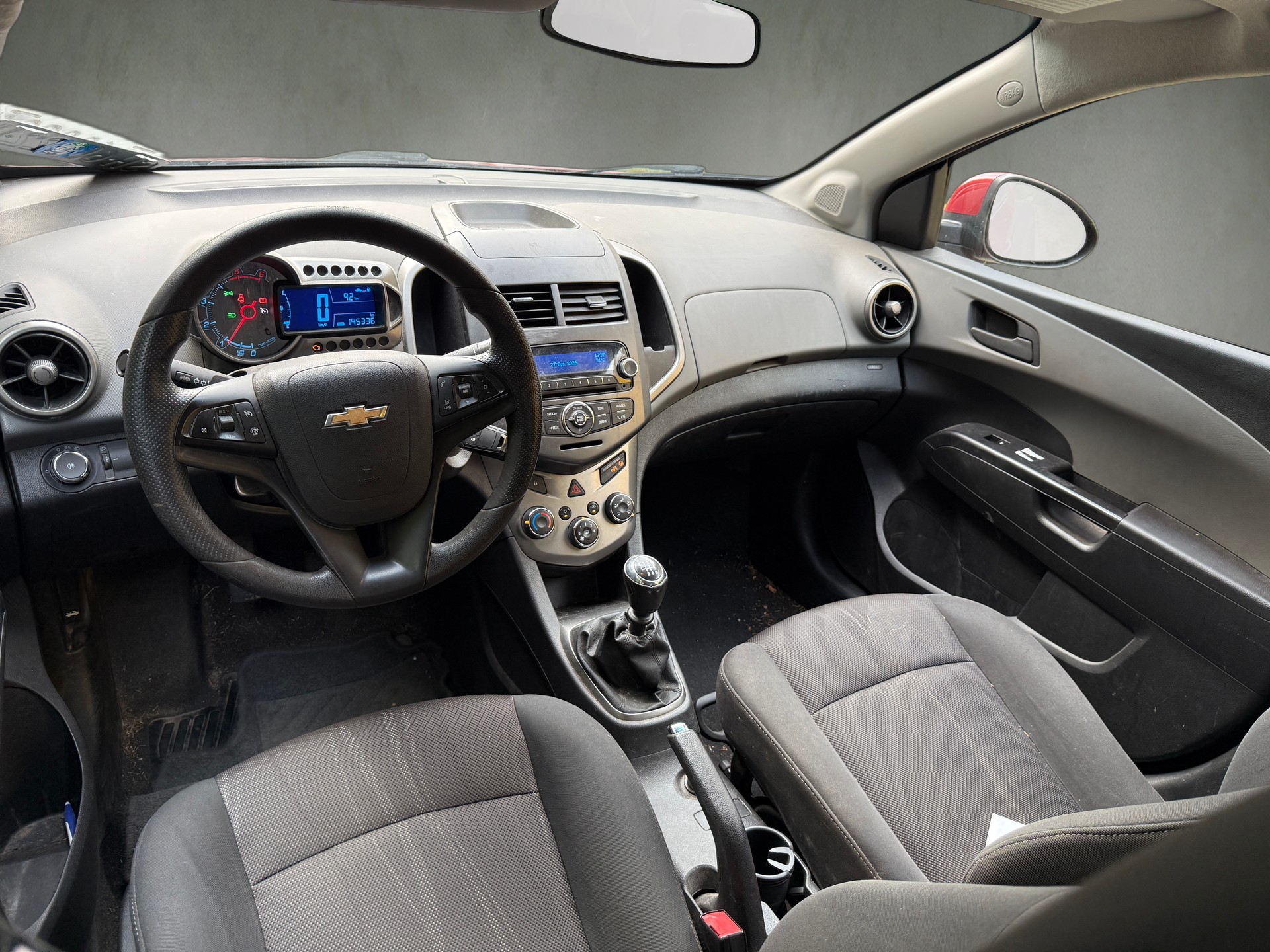 CHEVROLET Aveo 1.3 TCDi LTZ-image-9