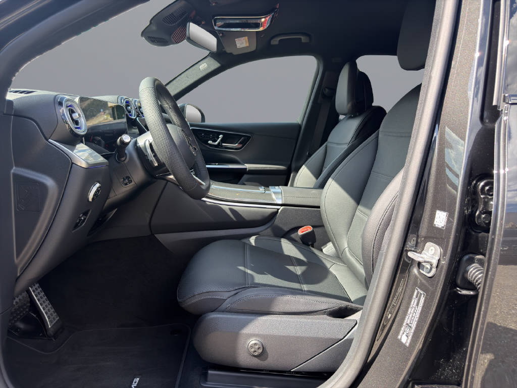 MERCEDES-BENZ GLC 300 AMG Line 4matic-image-7