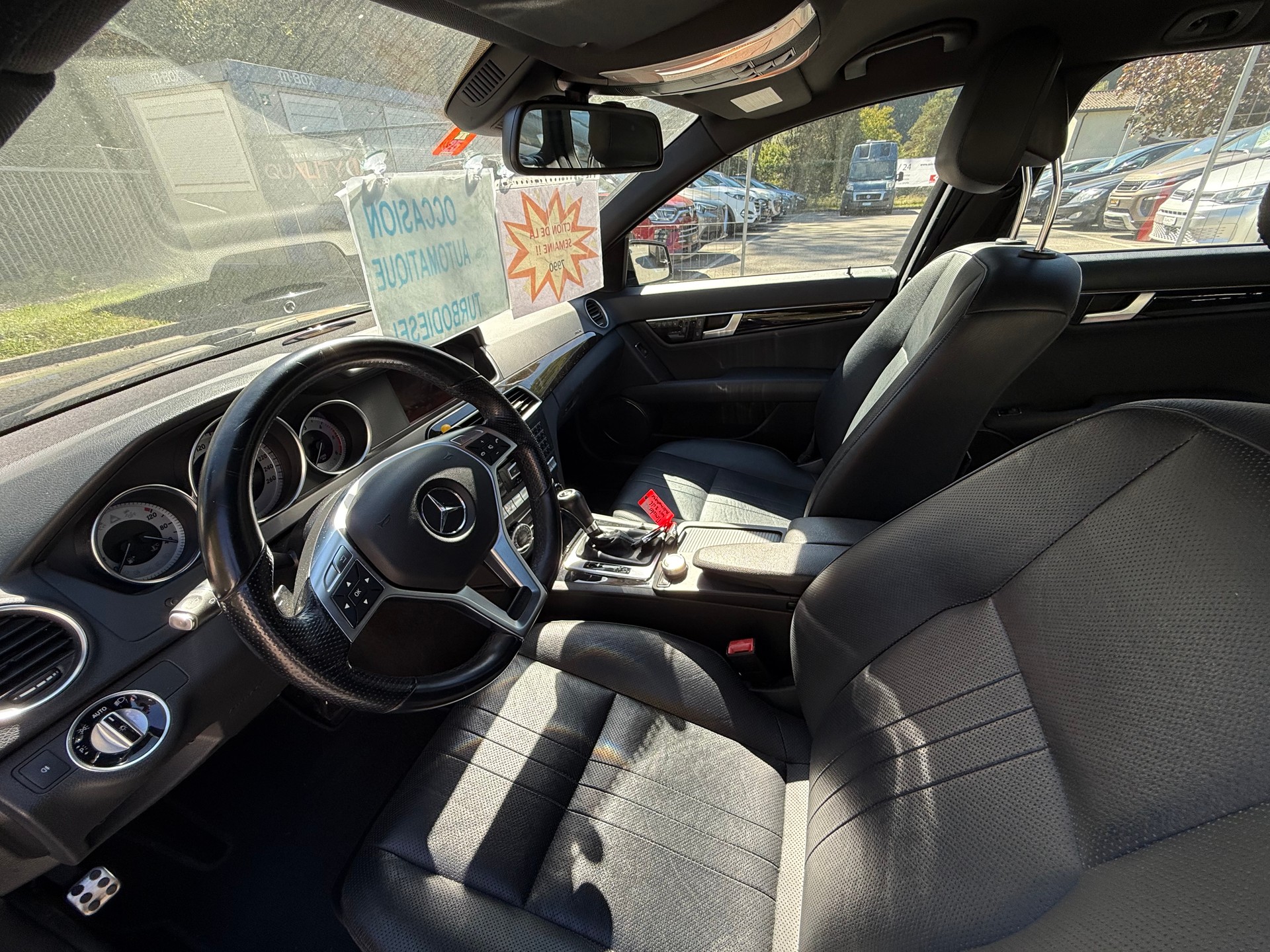 MERCEDES-BENZ C 300 CDI Elégance 4Matic 7G-Tronic-image-8