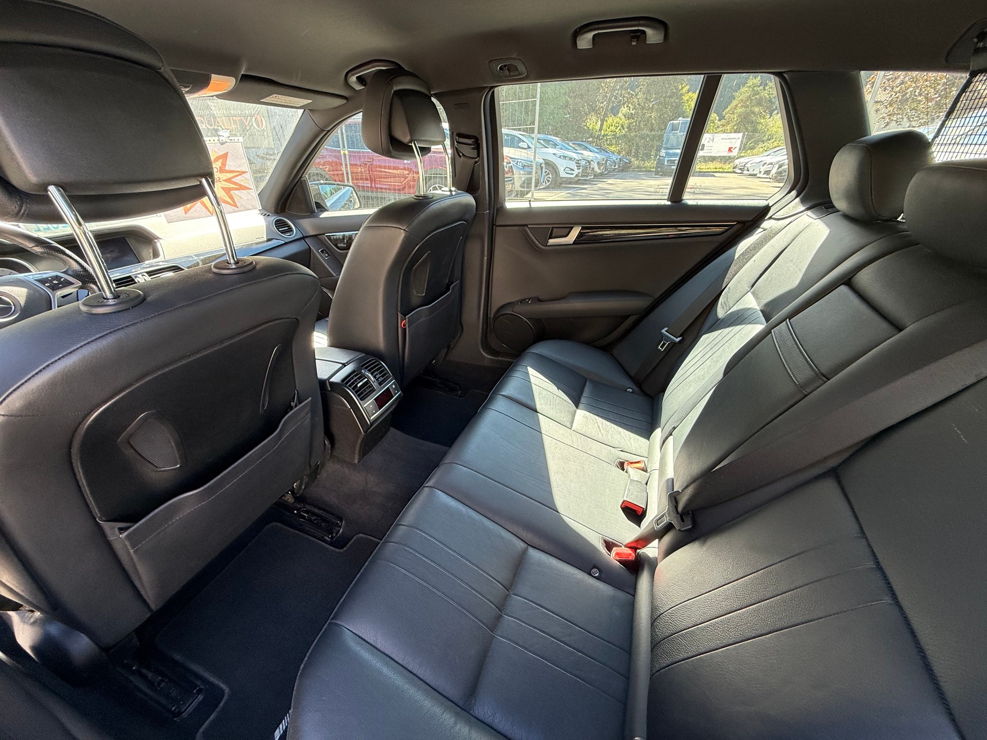 MERCEDES-BENZ C 300 CDI Elégance 4Matic 7G-Tronic-image-9