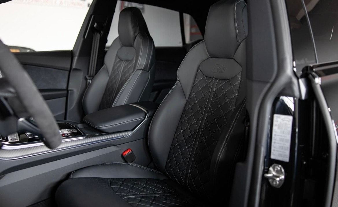 AUDI Q8 SUV TFSI e quattro 360 kW tiptronic-image-12