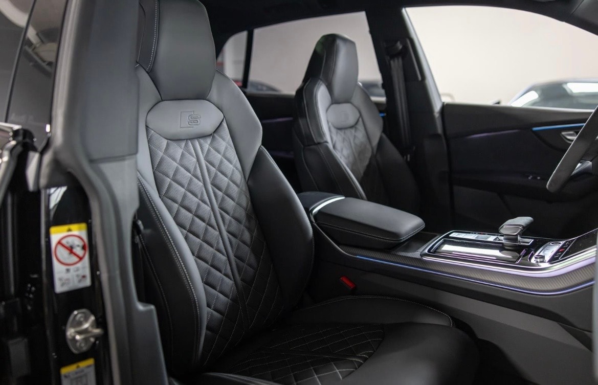 AUDI Q8 SUV TFSI e quattro 360 kW tiptronic-image-13
