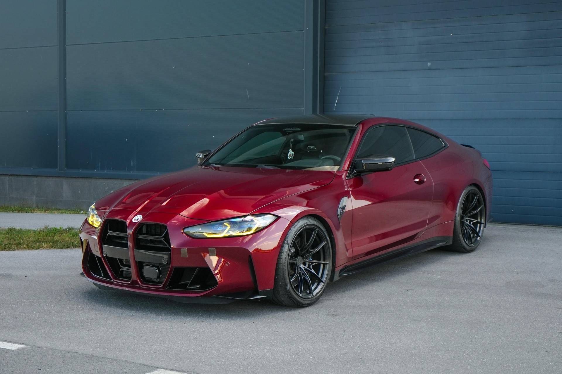 BMW M4 Competition xDrive-image-0
