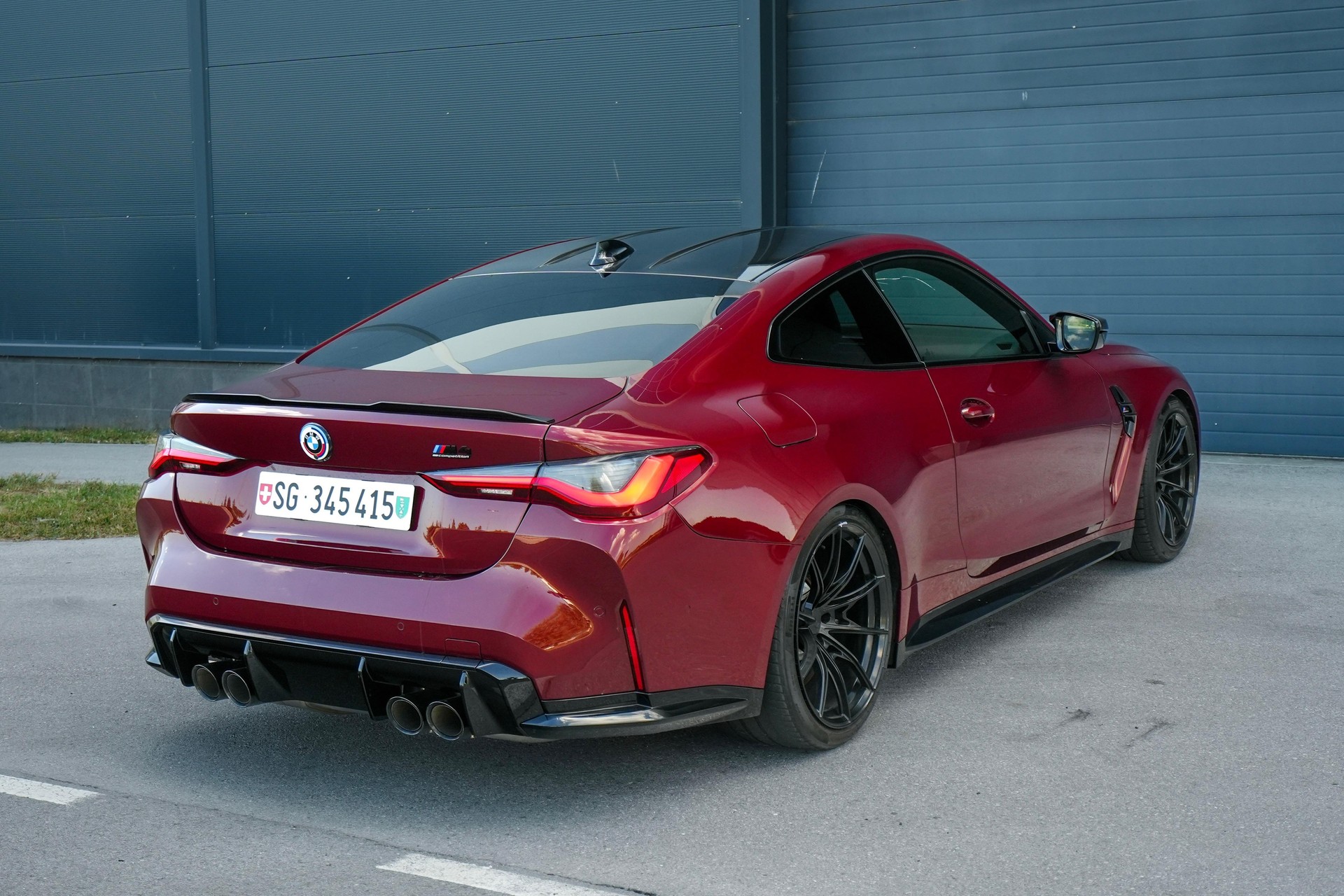 BMW M4 Competition xDrive-image-3
