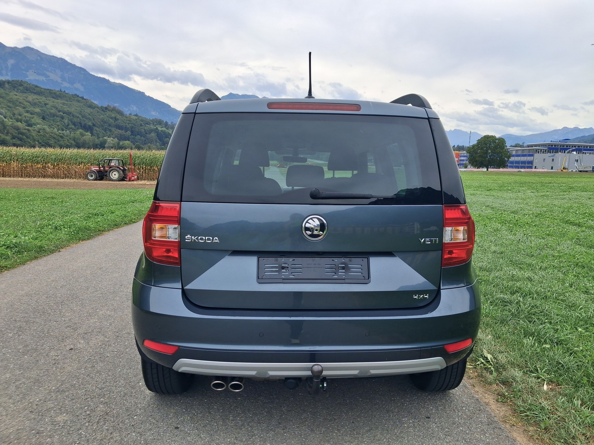 SKODA Yeti 2.0 TDI Outdoor Swiss Line 25 4x4 DSG-image-3