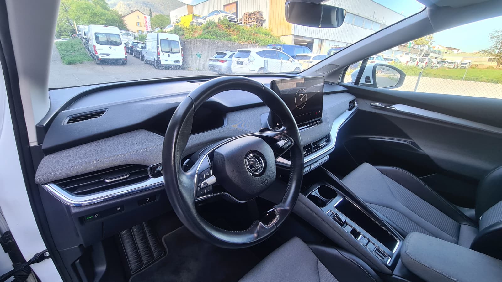 SKODA Enyaq iV 80 ** 204 PS ** Teil-Leder ** Gr-Navi ** RF-Kamera ** Virtual Cockpit ** Neues Modell 2023 **-image-15
