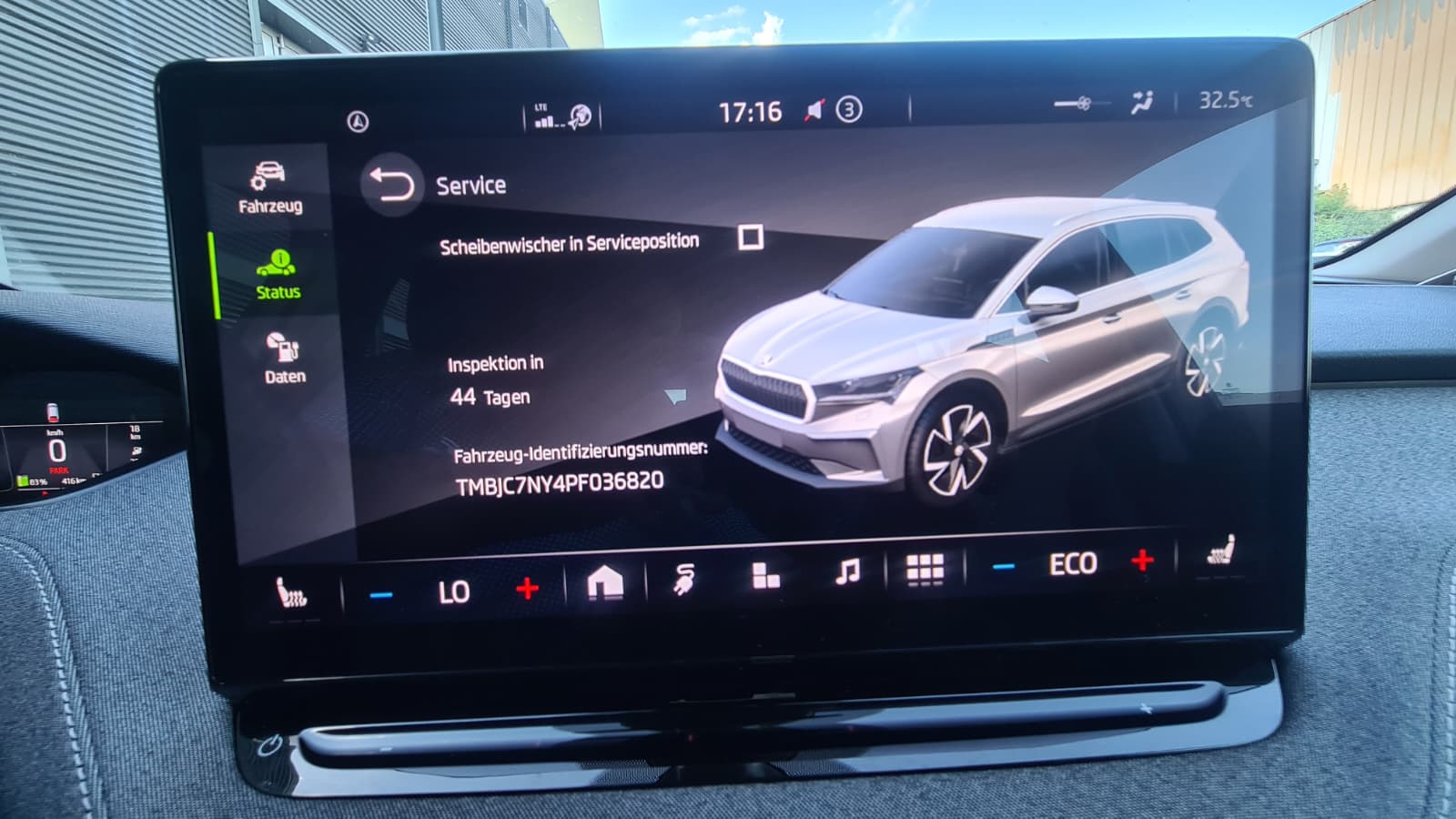 SKODA Enyaq iV 80 ** 204 PS ** Teil-Leder ** Gr-Navi ** RF-Kamera ** Virtual Cockpit ** Neues Modell 2023 **-image-13
