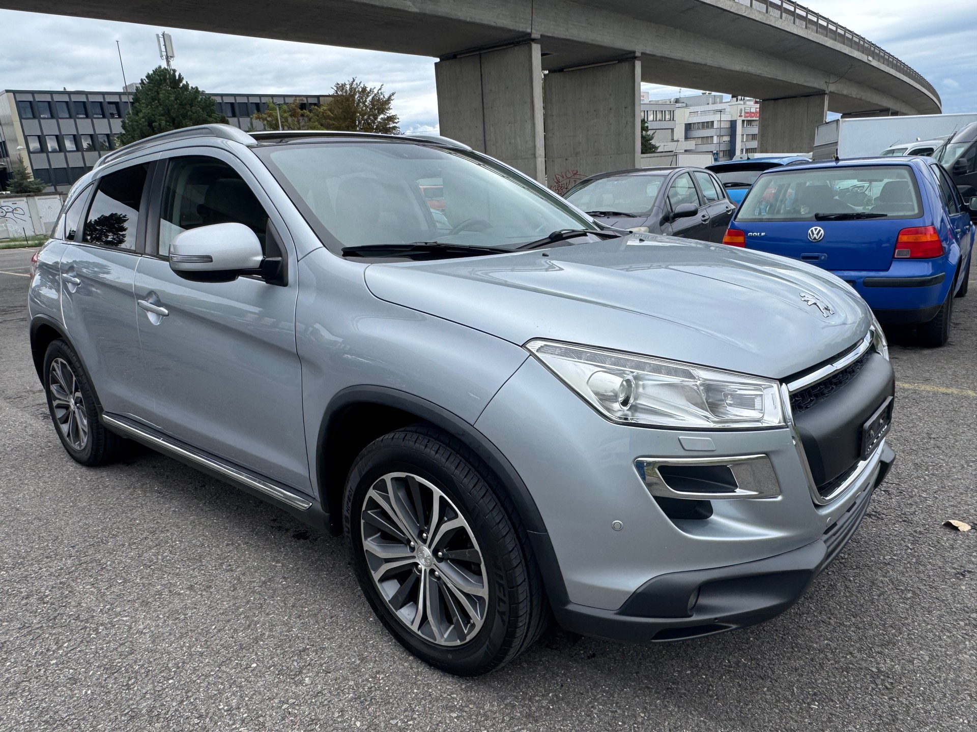PEUGEOT 4008 1.8 HDi Allure 4WD