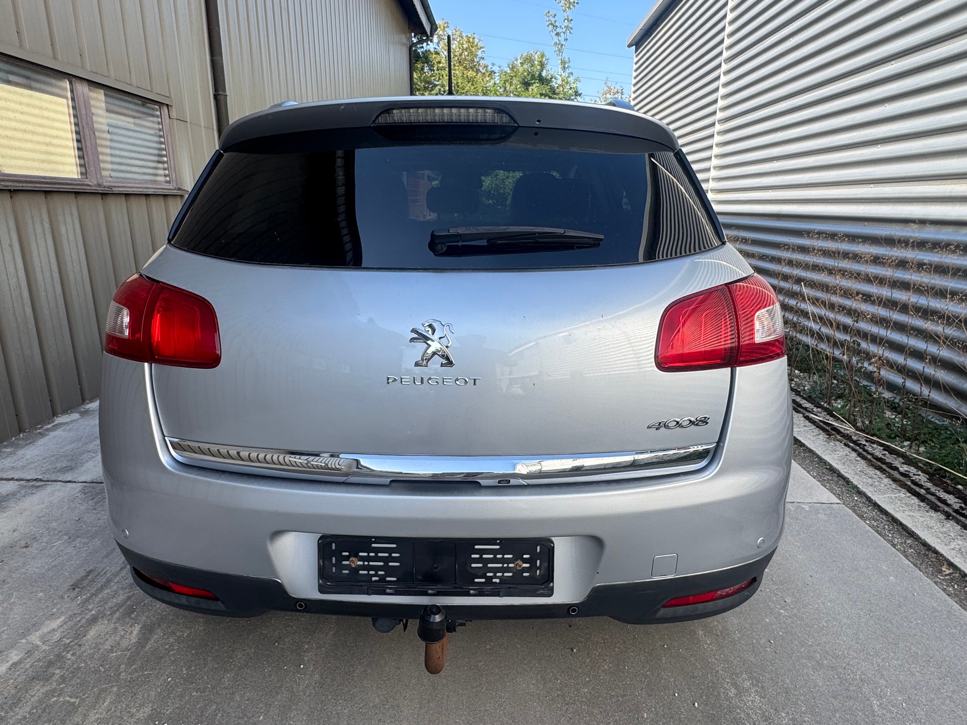 PEUGEOT 4008 1.8 HDi Allure 4WD-image-5