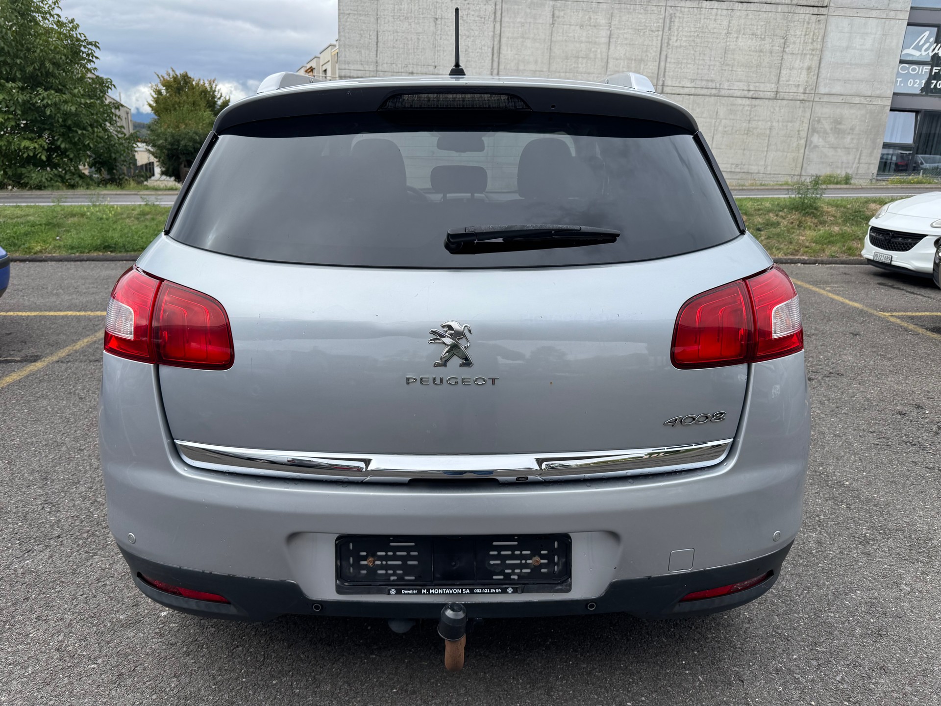 PEUGEOT 4008 1.8 HDi Allure 4WD-image-5