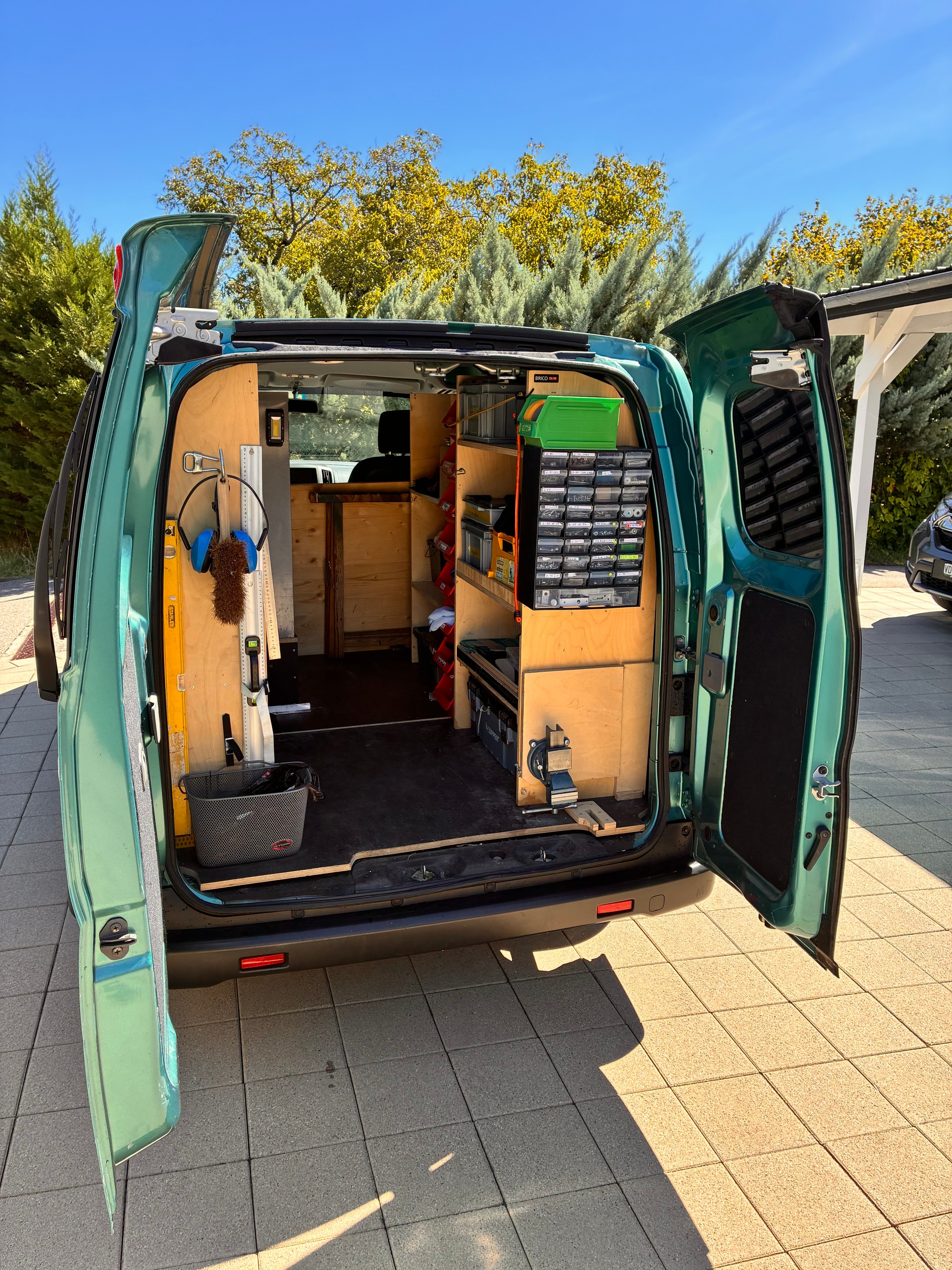 NISSAN 1.6 16V Premium-image-2