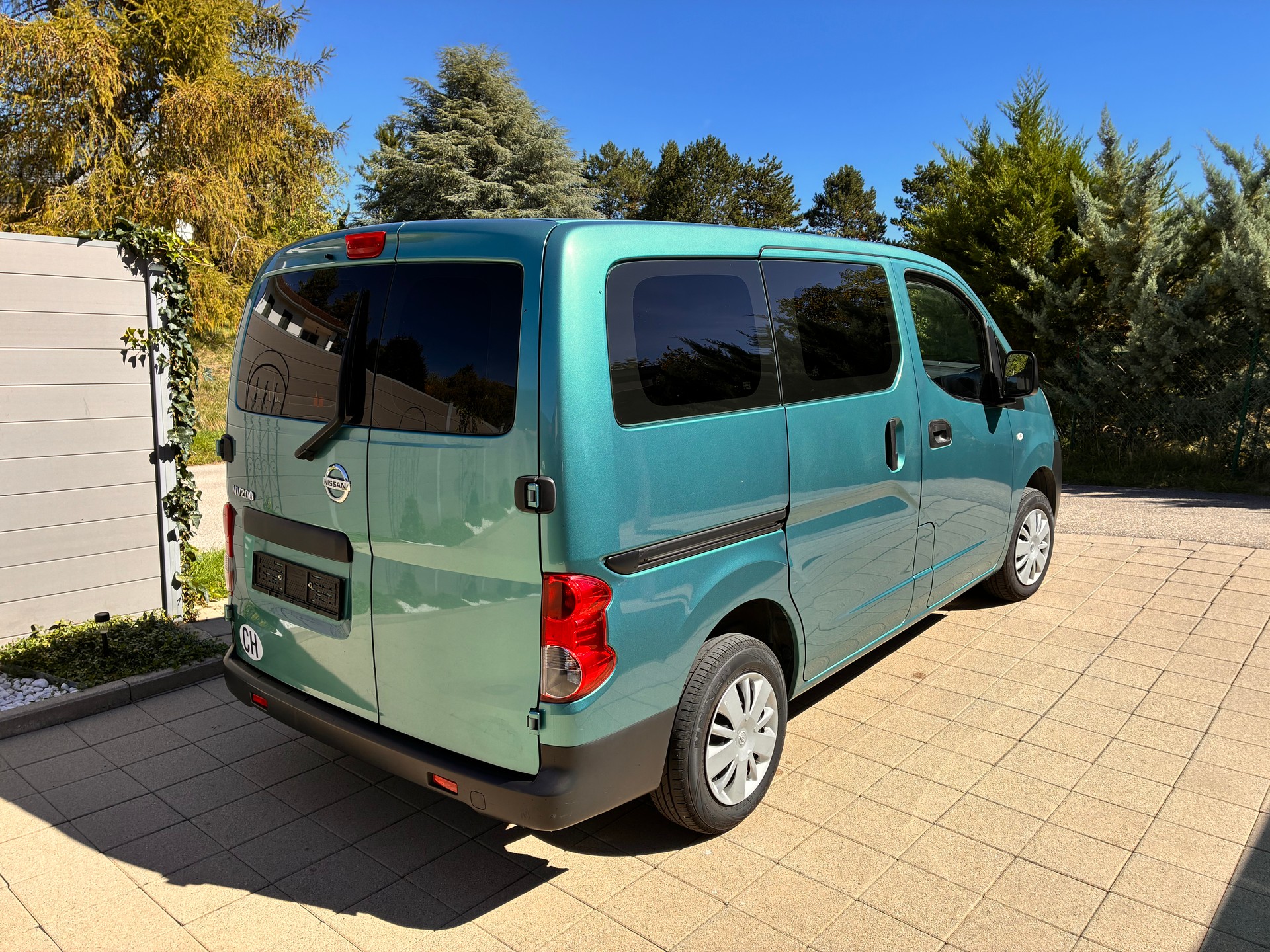 NISSAN 1.6 16V Premium-image-1
