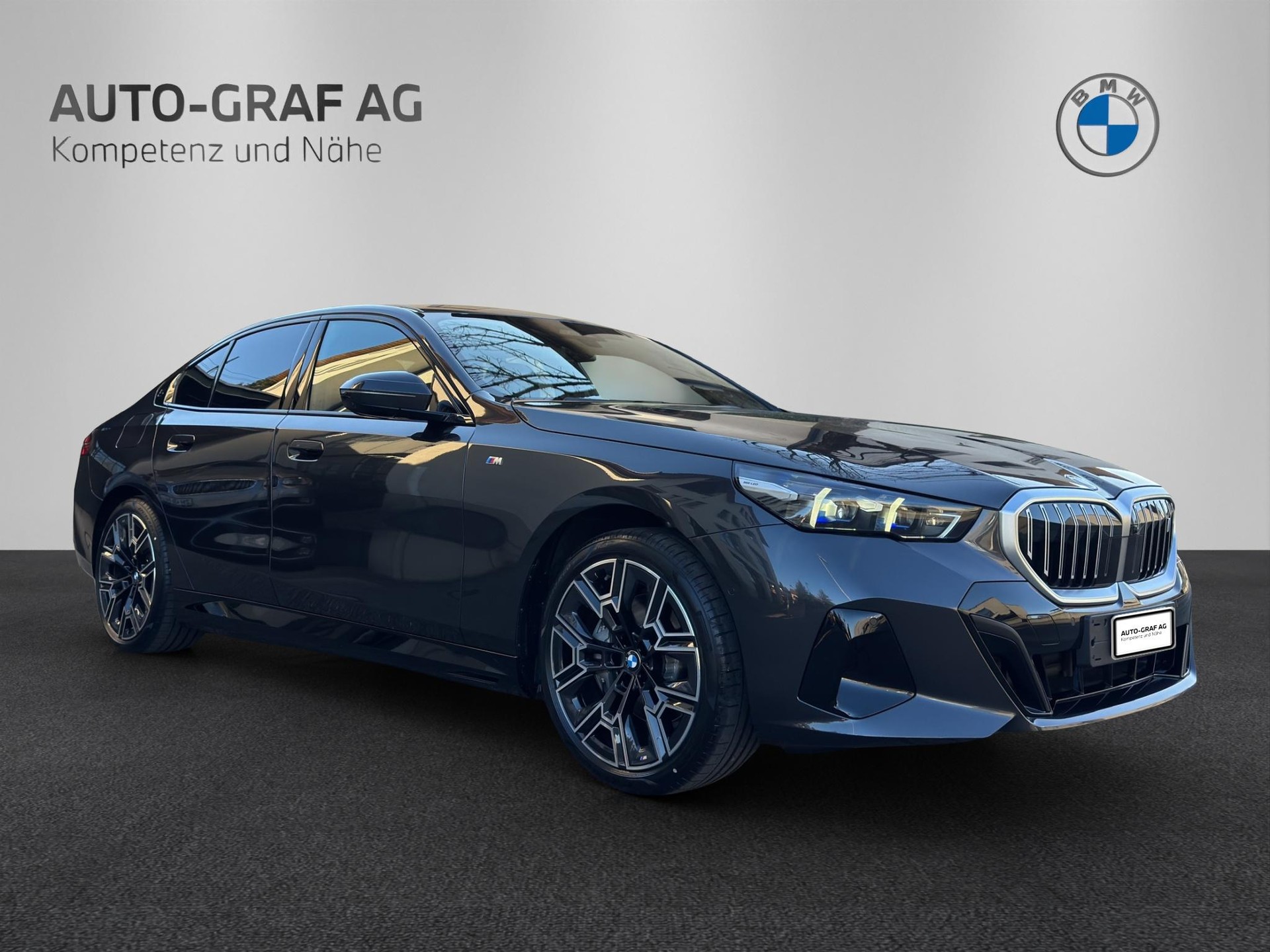 BMW i5 G60 xDrive40 M Sport Edition-image-6