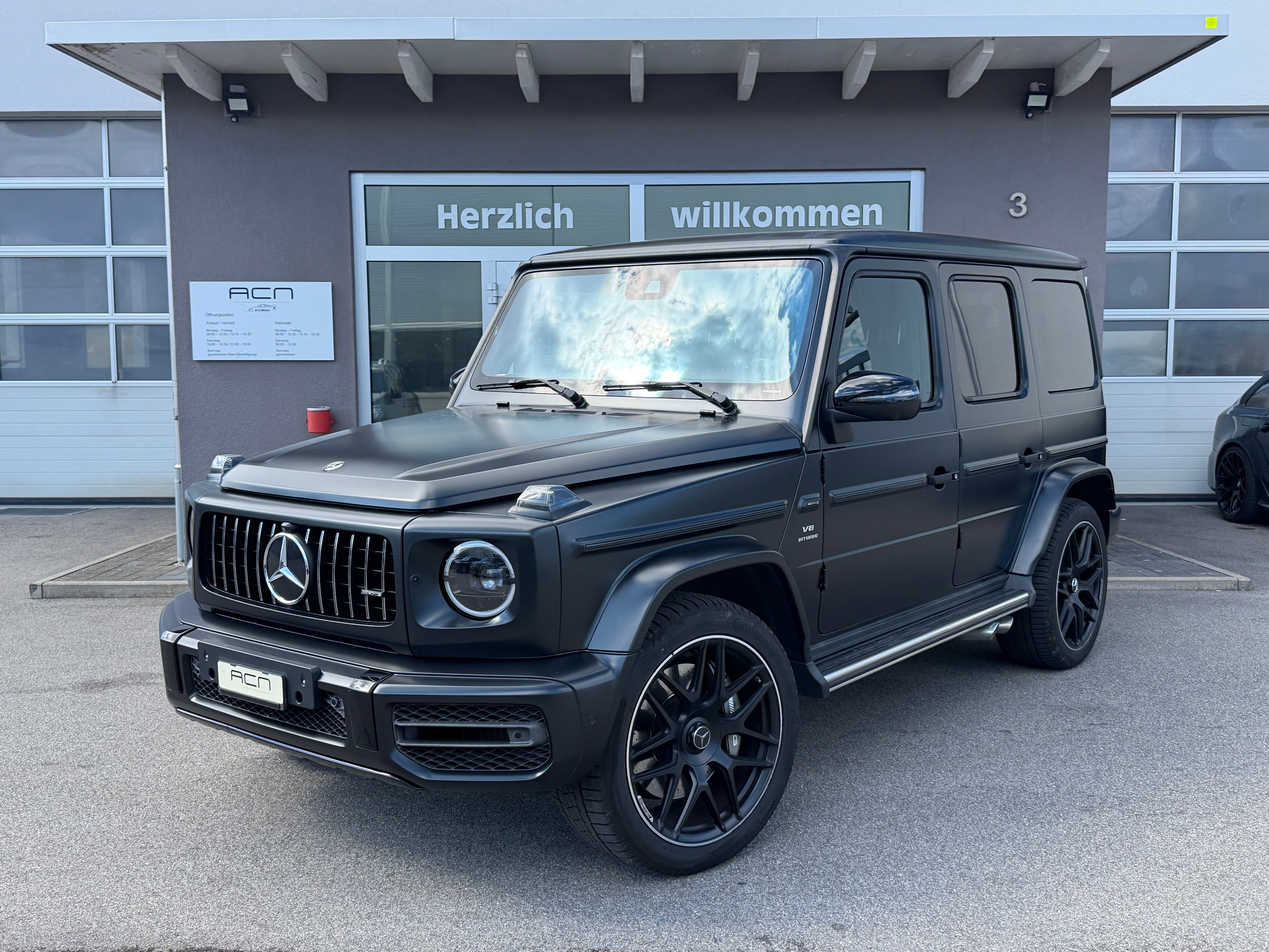 Car photo