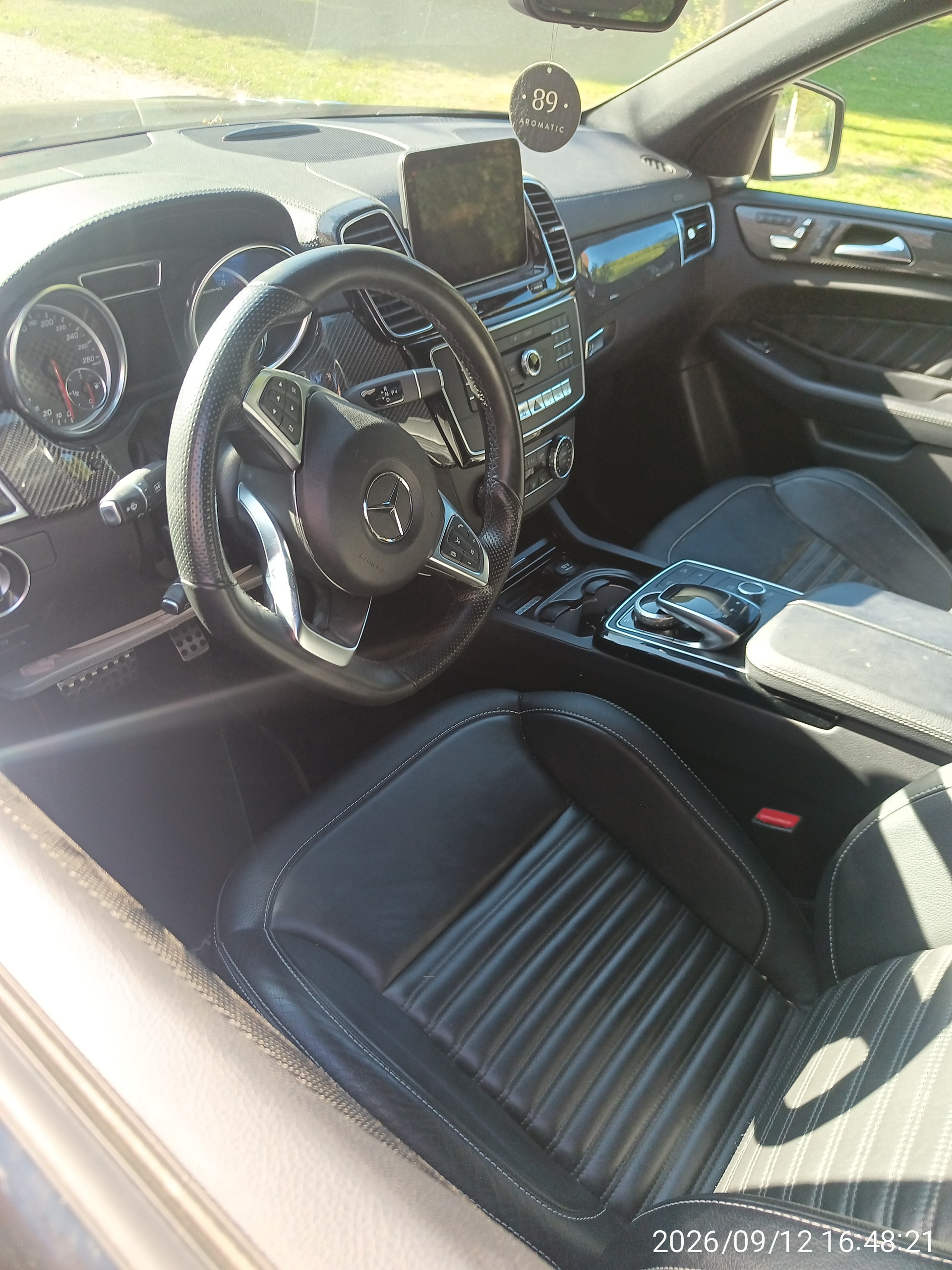 MERCEDES-BENZ GLE 43 AMG-image-4