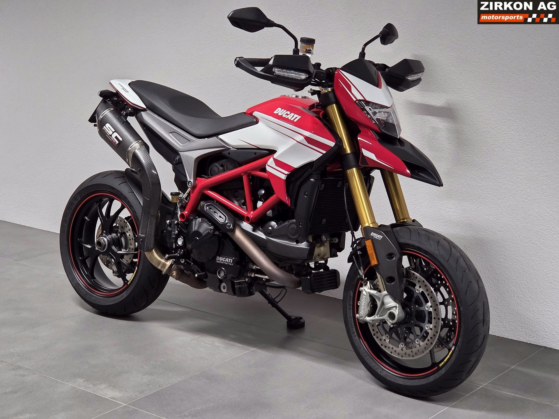 DUCATI Hypermotard 939 SP-showroom-element-2