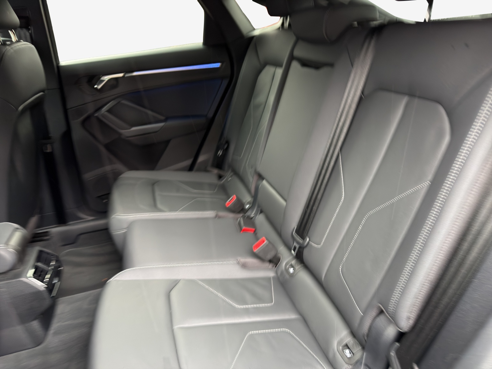 AUDI Q3 Sportback 35 TFSI S line Attraction S-tronic-image-11