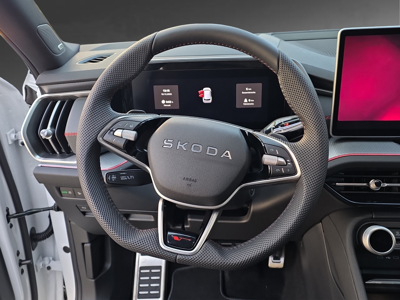 SKODA Kodiaq 2.0 TSI RS 4x4-image-8