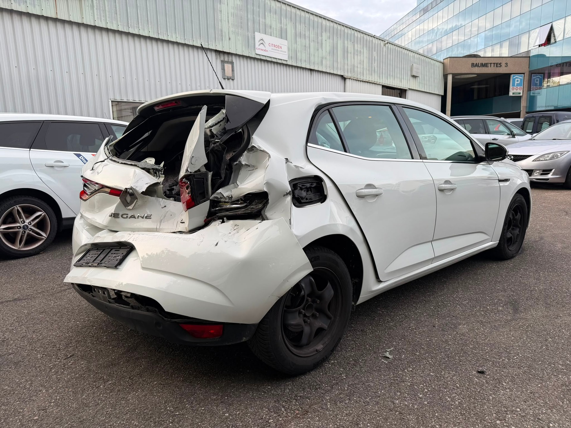 RENAULT Mégane 1.3 16V Turbo GT Line EDC-image-5