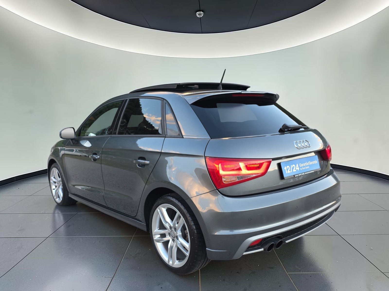 AUDI A1 Sportback 1.4 TFSI Attraction S_LINE-image-6