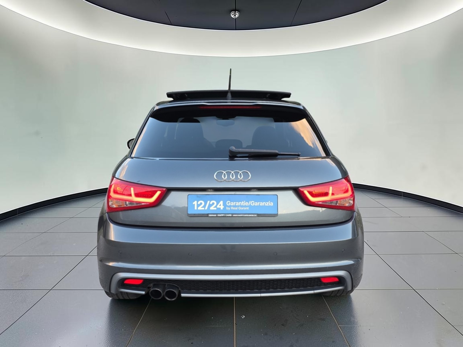 AUDI A1 Sportback 1.4 TFSI Attraction S_LINE-image-5