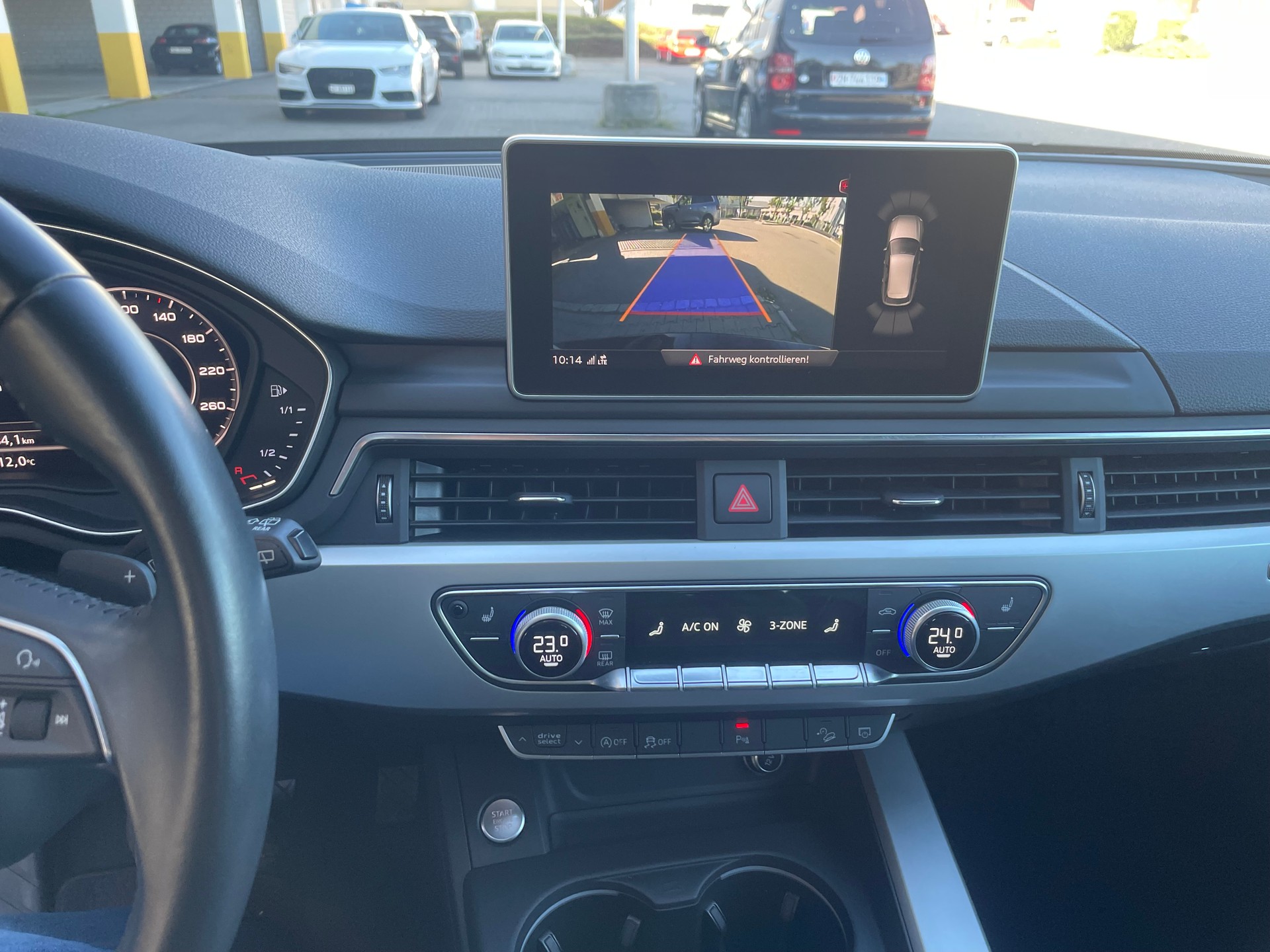 AUDI A4 allroad 2.0 TDI quattro S-tronic-image-11