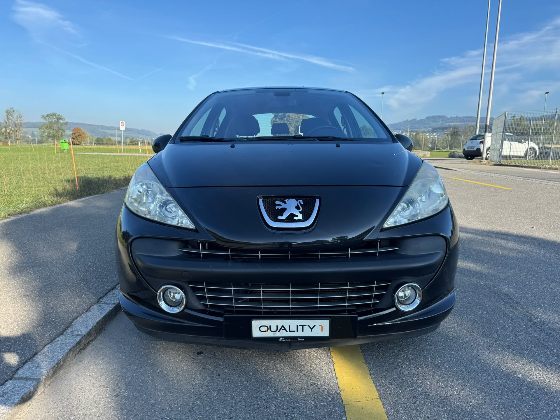 PEUGEOT 207 1.6 16V XT Premium Automatic-image-7