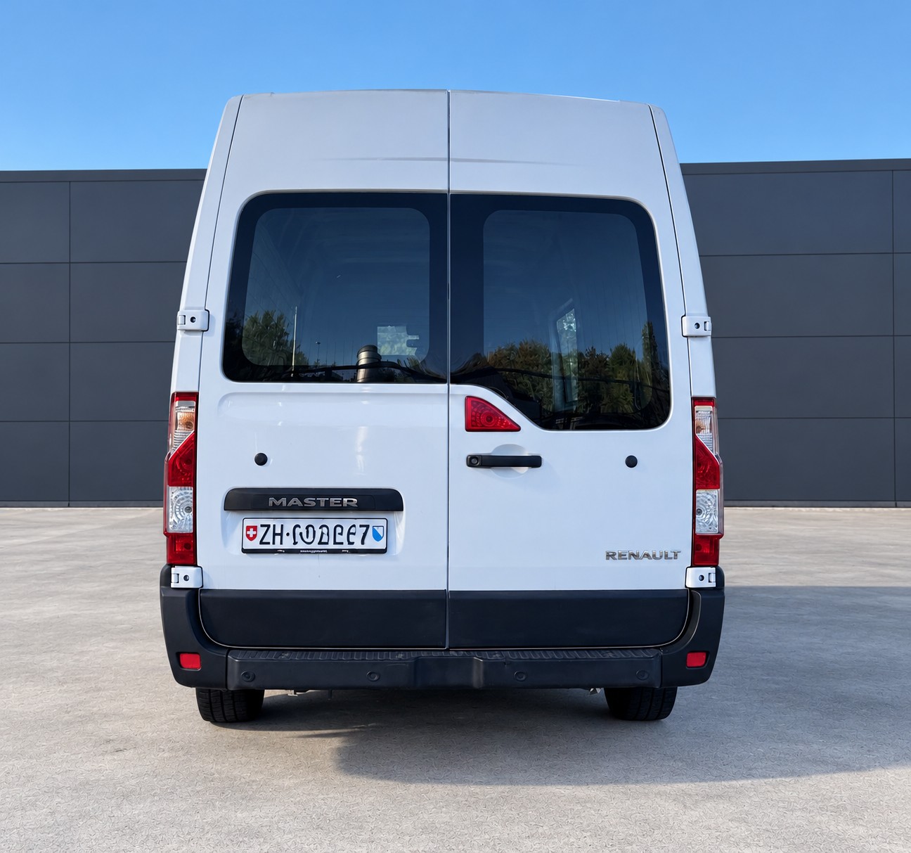 RENAULT 2.3 dCi 135 TwinTurbo-image-4