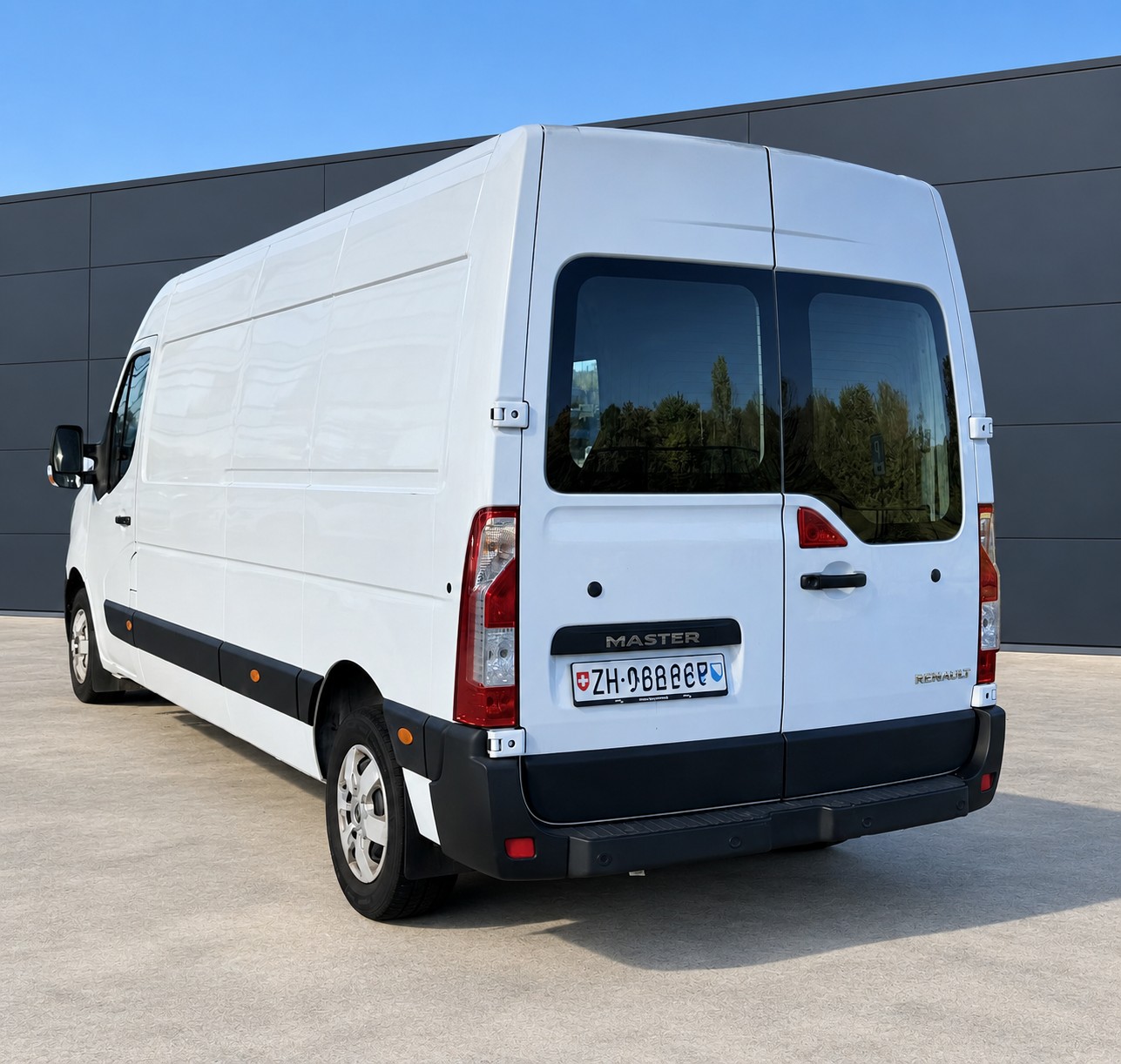 RENAULT 2.3 dCi 135 TwinTurbo-image-3