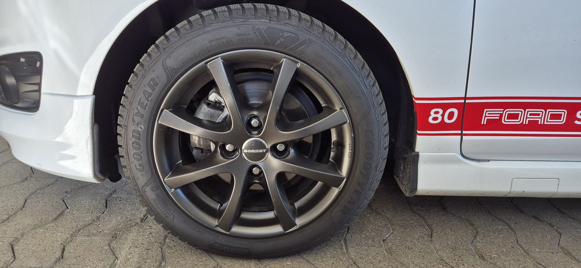 FORD 1.0 EcoB 140 Swiss Edition-image-17