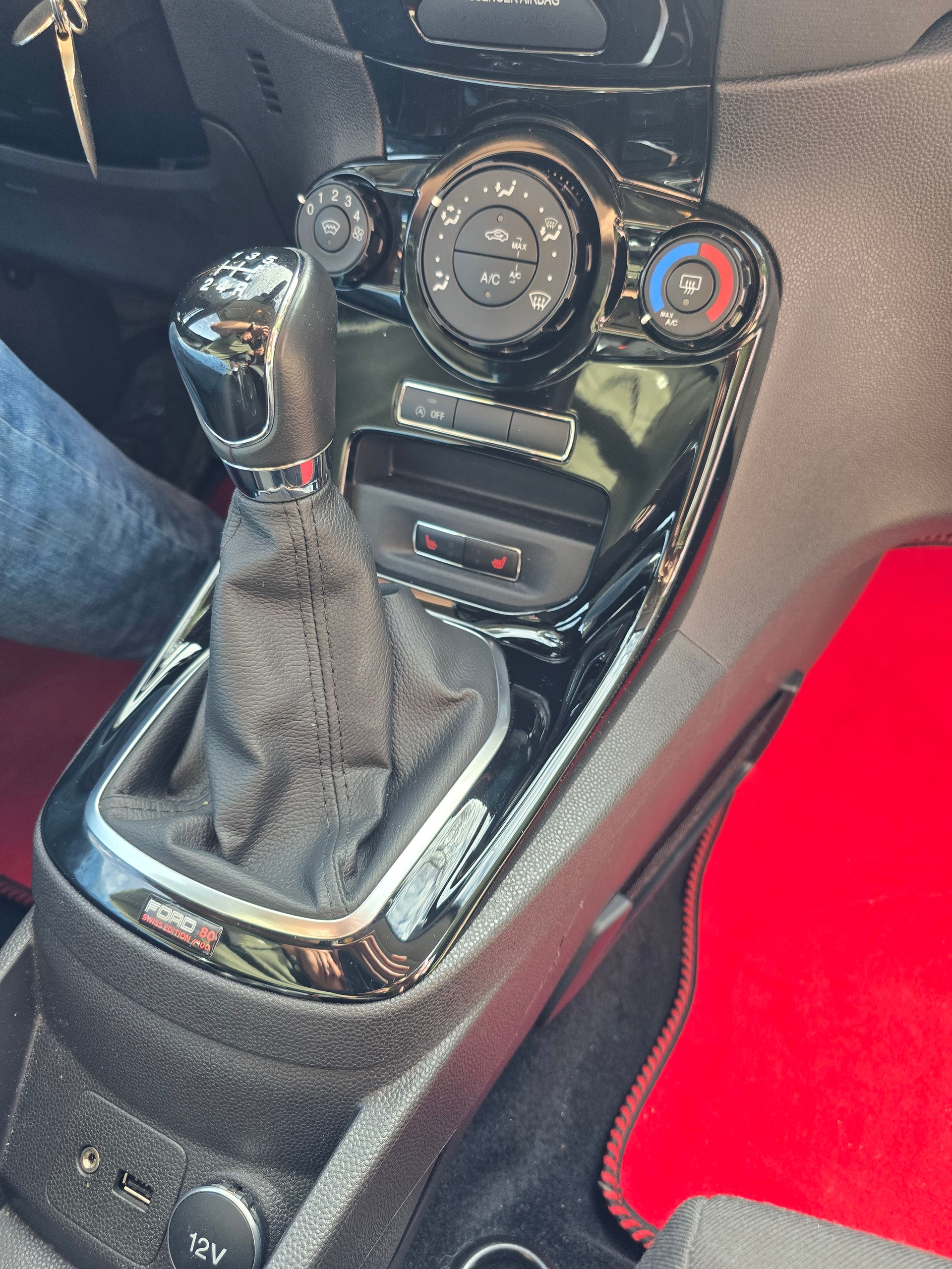 FORD 1.0 EcoB 140 Swiss Edition-image-15